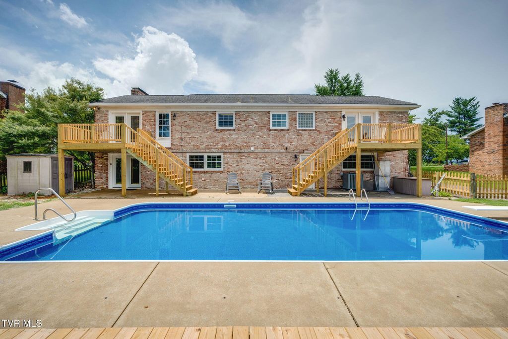Photo of 2125 Bonaire Road, Kingsport, TN 37660 (MLS # 9997281)