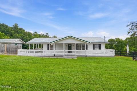 Homes For Sale - 312 Bays Mountain Trail<br/> Kingsport, TN 37660