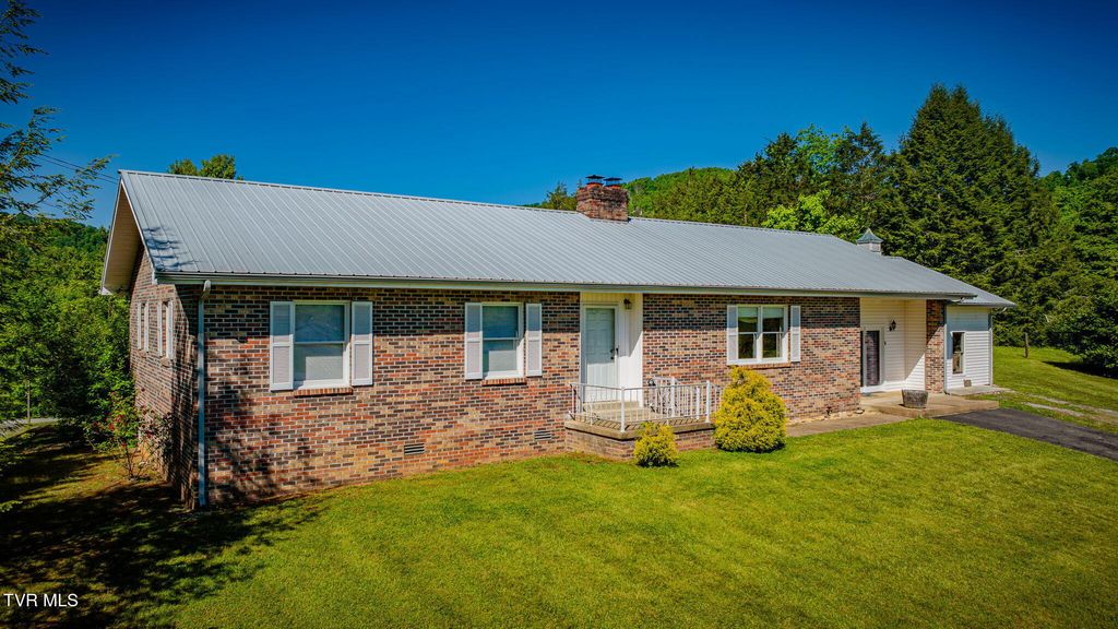 Photo of 117 Kelly Road, Pennington Gap, VA 24277 (MLS # 9995298)