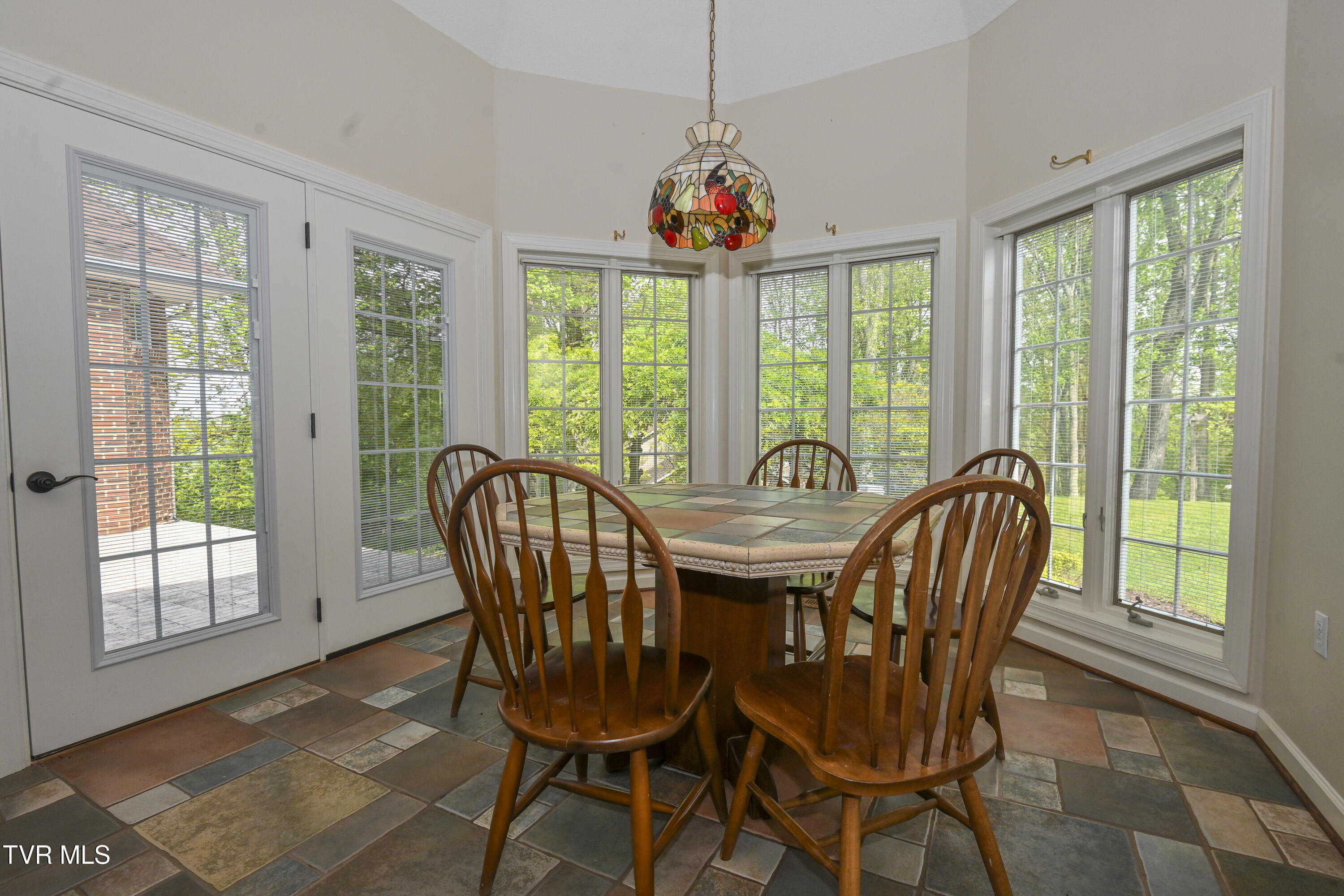 4 Sunsest Drive, Lebanon, Virginia image 16