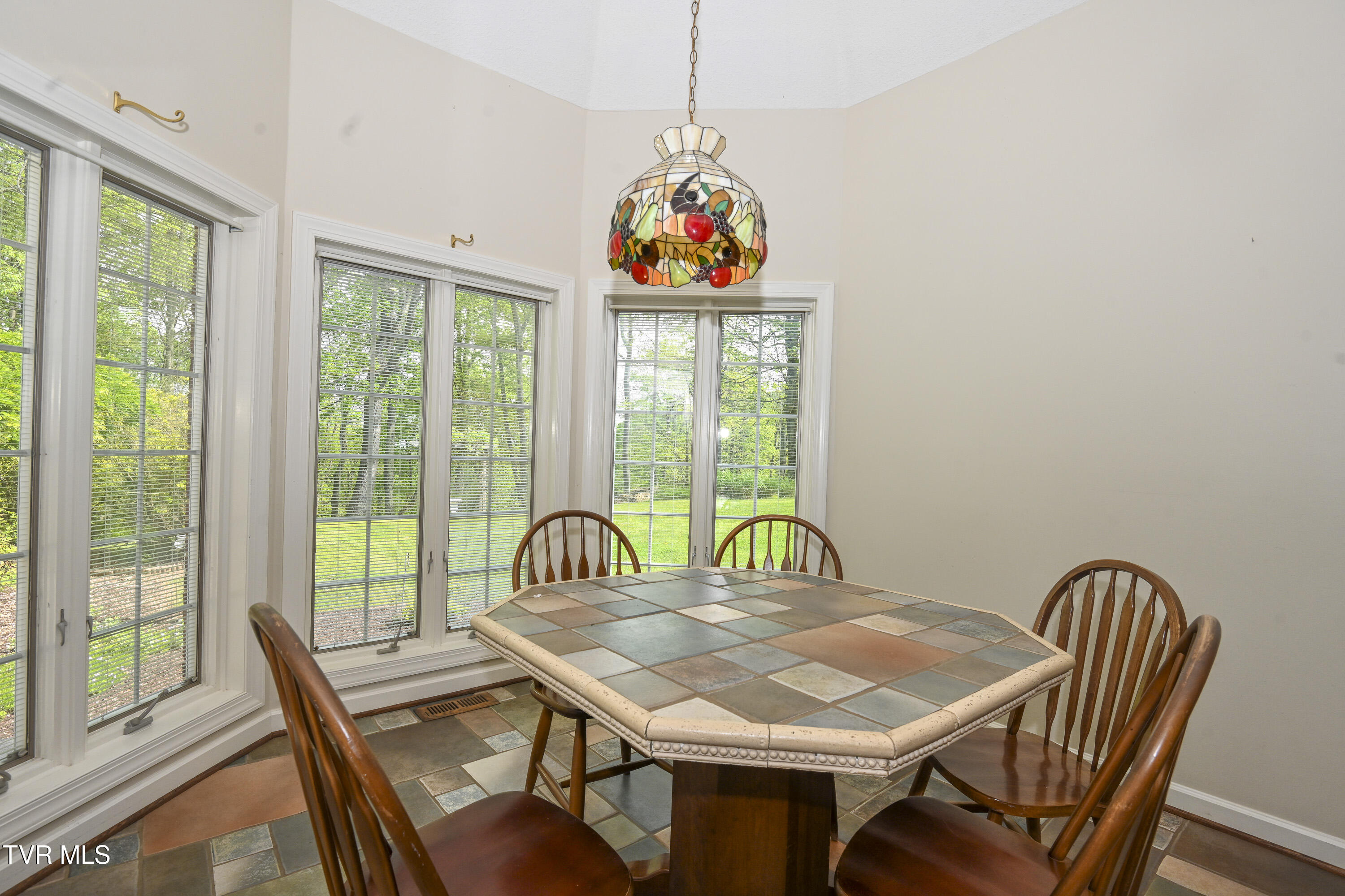 4 Sunsest Drive, Lebanon, Virginia image 15