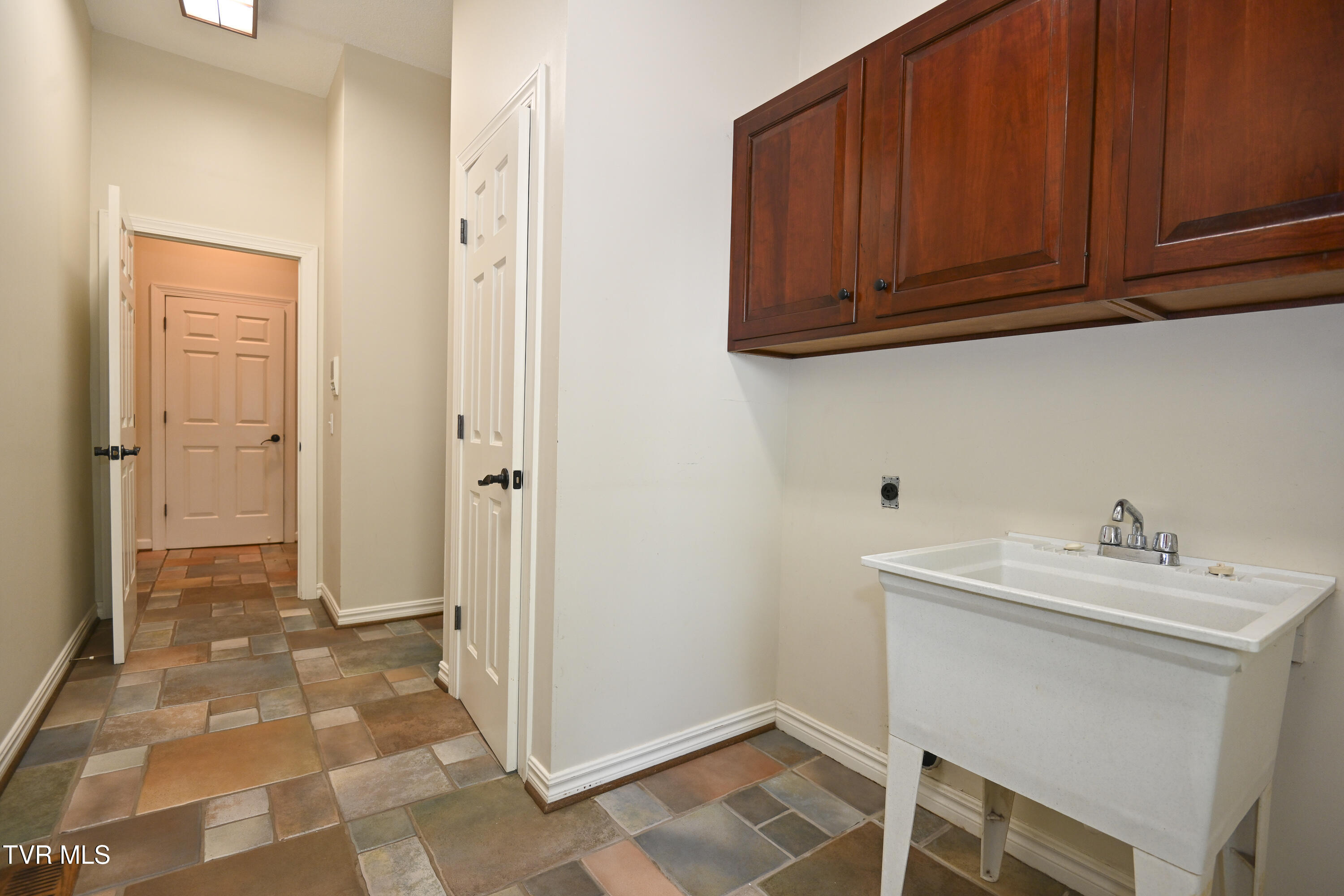4 Sunsest Drive, Lebanon, Virginia image 21