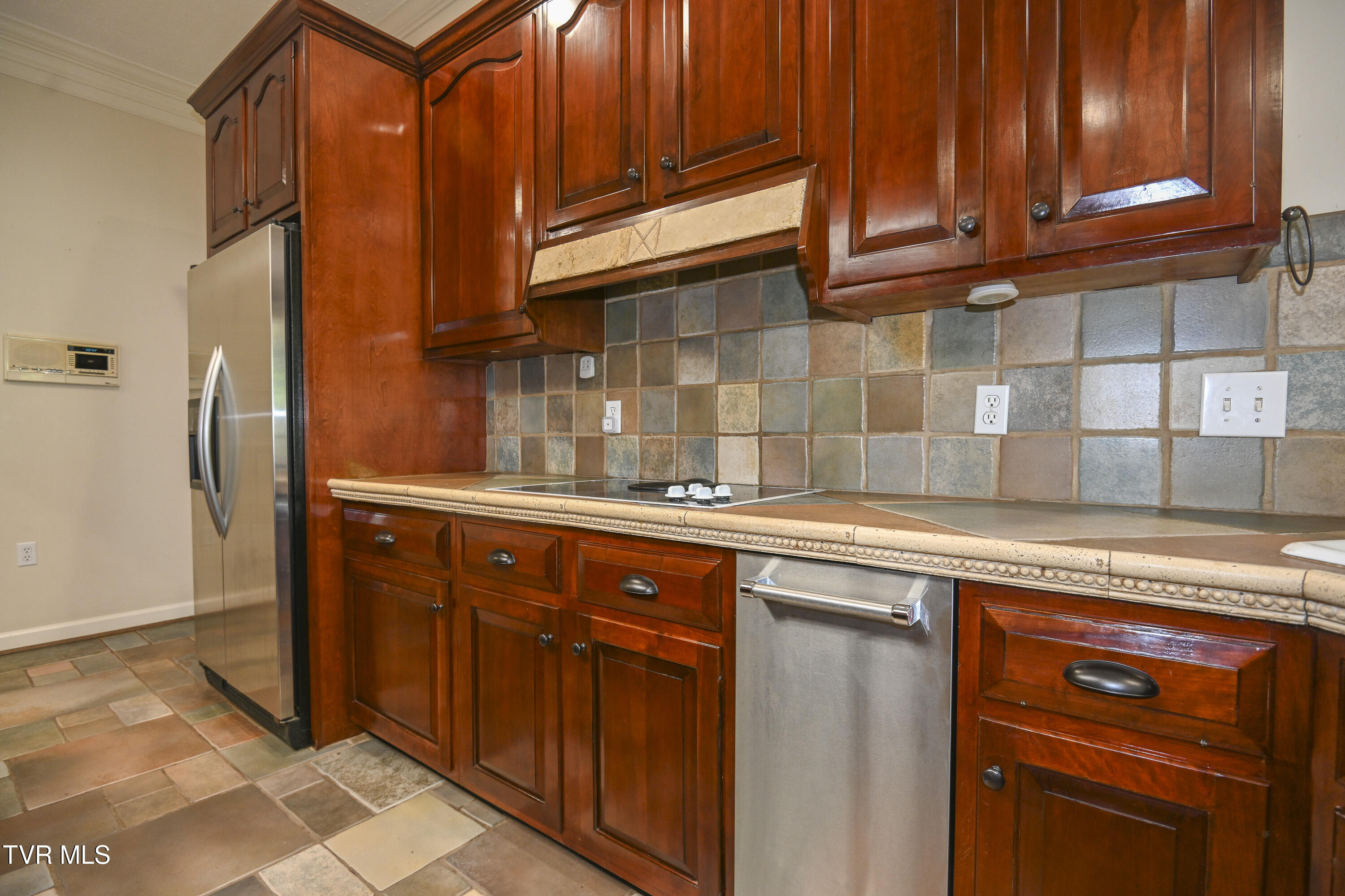 4 Sunsest Drive, Lebanon, Virginia image 19