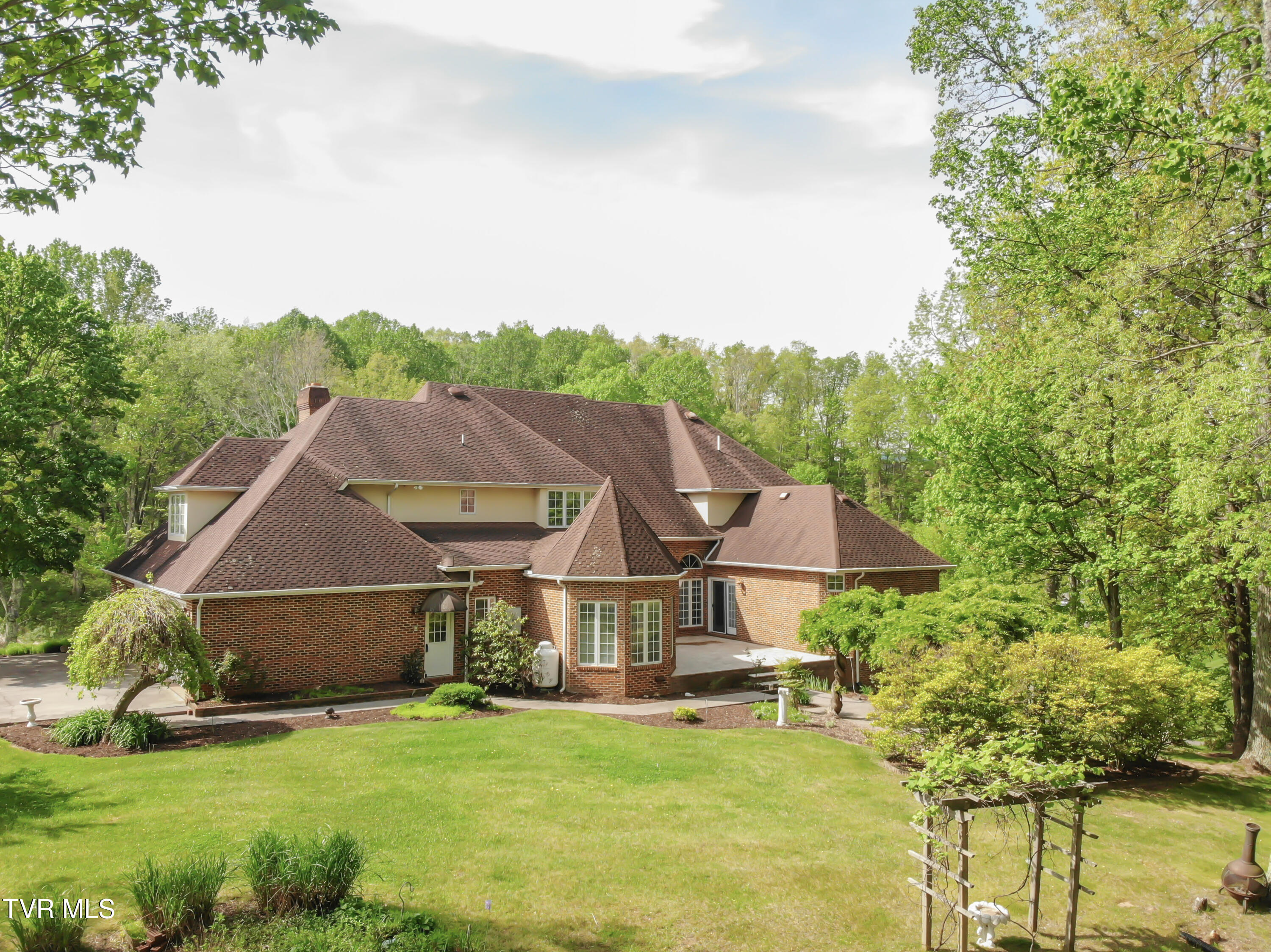4 Sunsest Drive, Lebanon, Virginia image 2