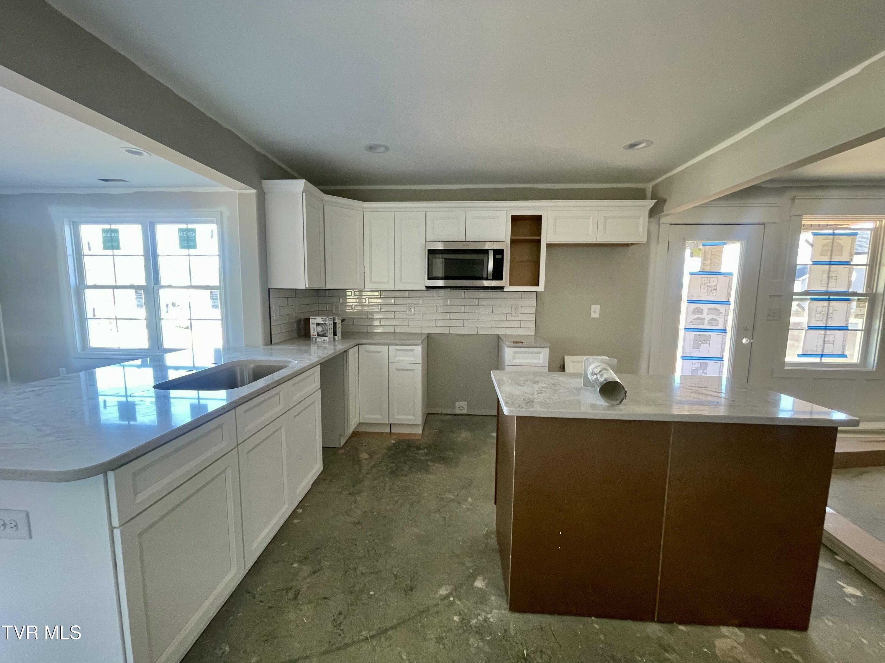 921 Daybreak Crest, Jonesborough, Tennessee image 6