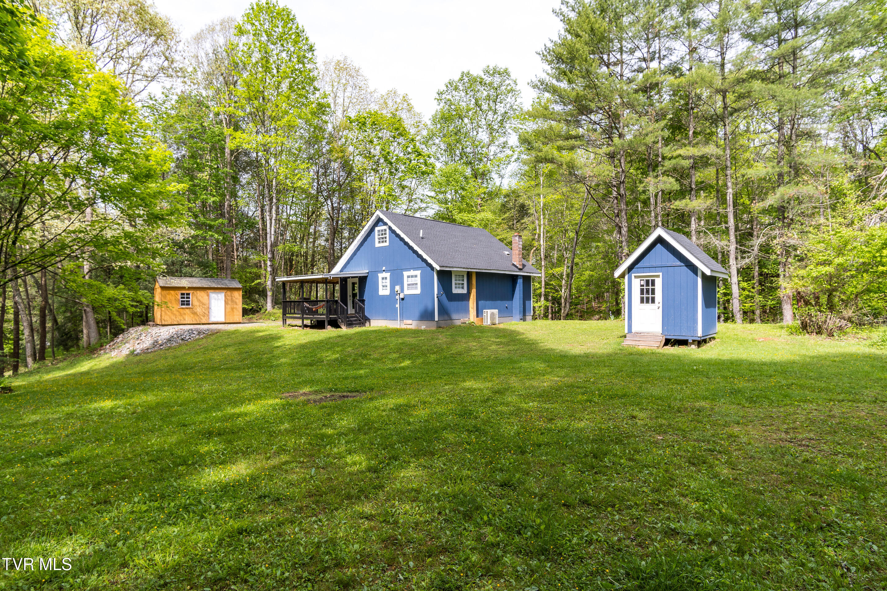 388 Crestwood Drive, Mountain City, Tennessee image 33