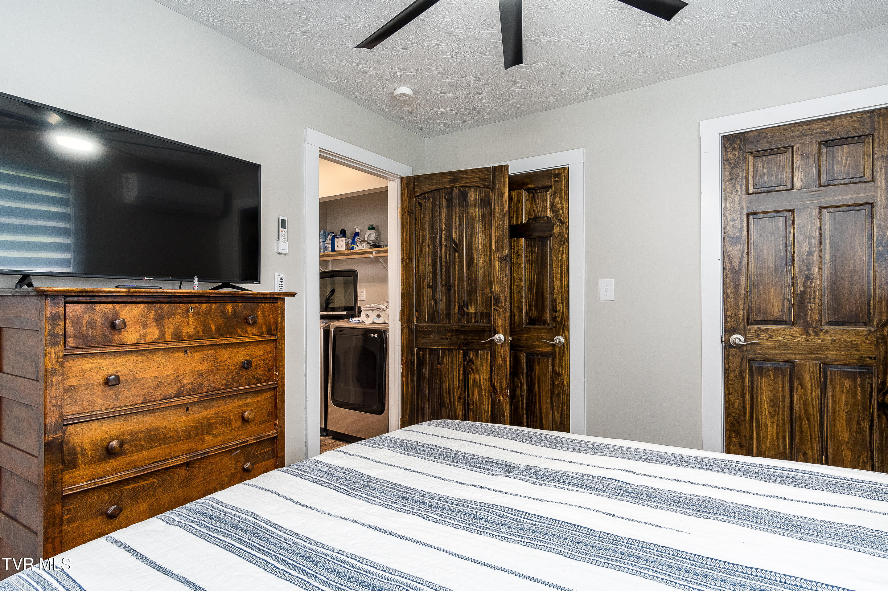 388 Crestwood Drive, Mountain City, Tennessee image 16