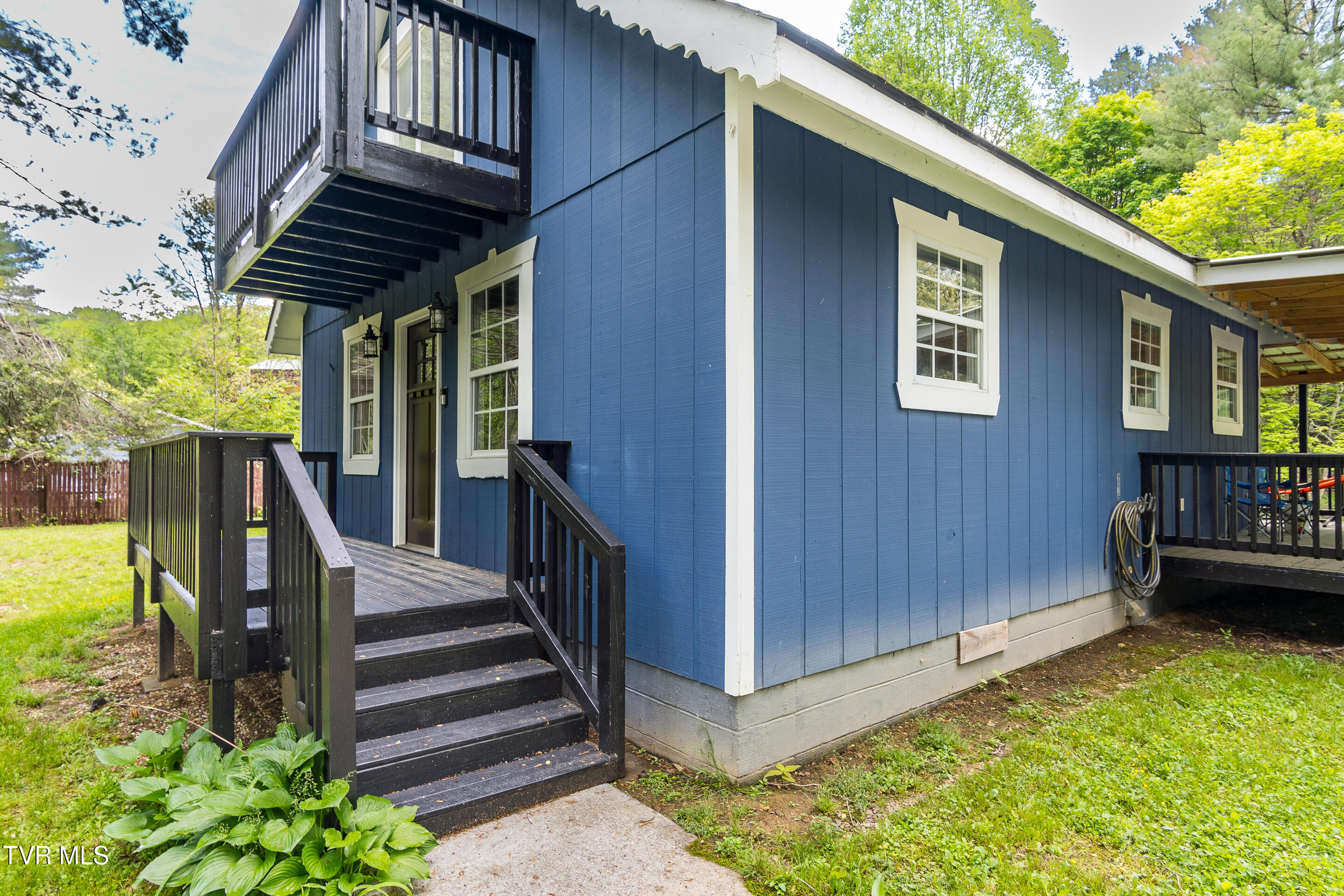 388 Crestwood Drive, Mountain City, Tennessee image 26