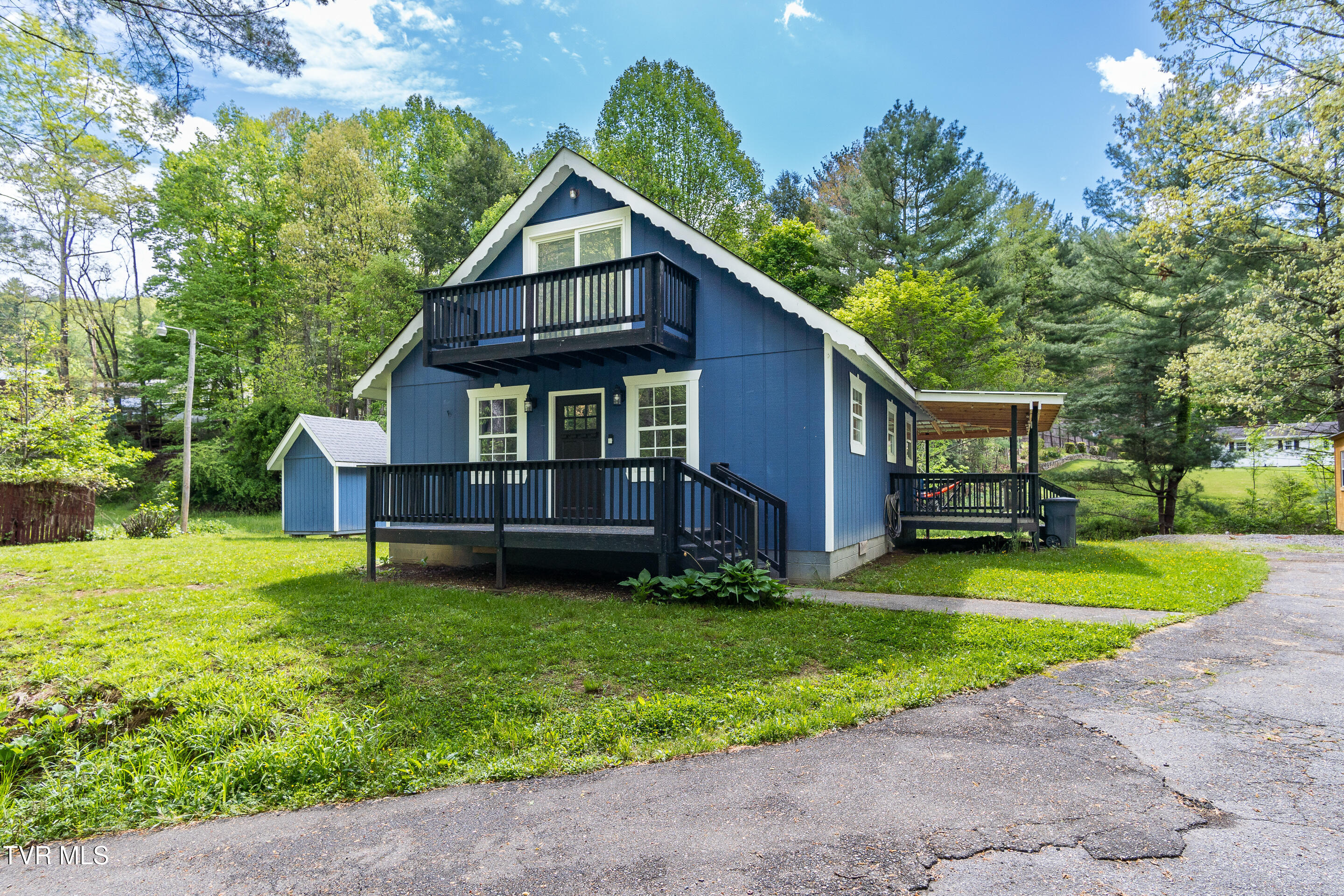 388 Crestwood Drive, Mountain City, Tennessee image 23