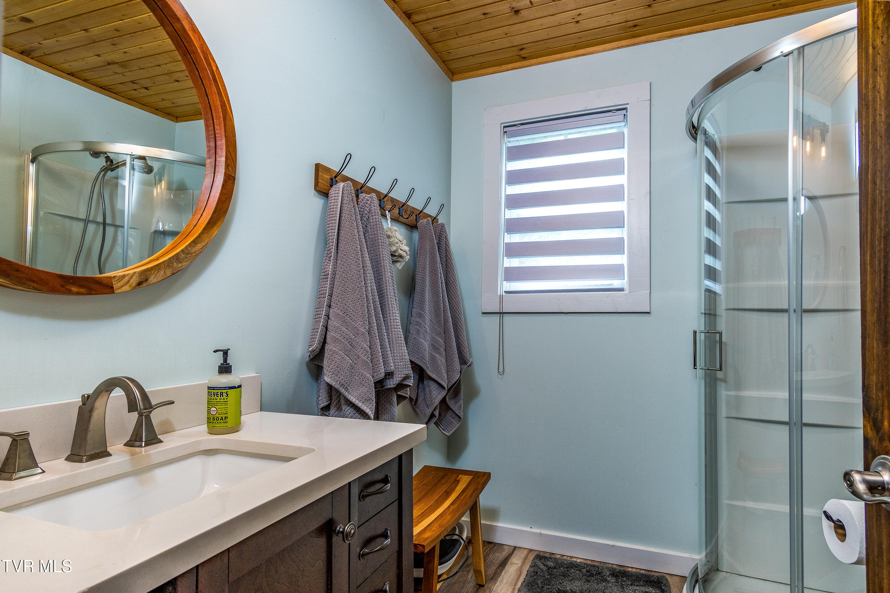 388 Crestwood Drive, Mountain City, Tennessee image 14