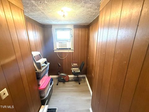 Tiny photo for 607 Watauga Avenue, Johnson City, TN 37601 (MLS # 9986466)