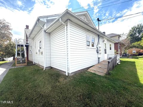 Tiny photo for 607 Watauga Avenue, Johnson City, TN 37601 (MLS # 9986466)