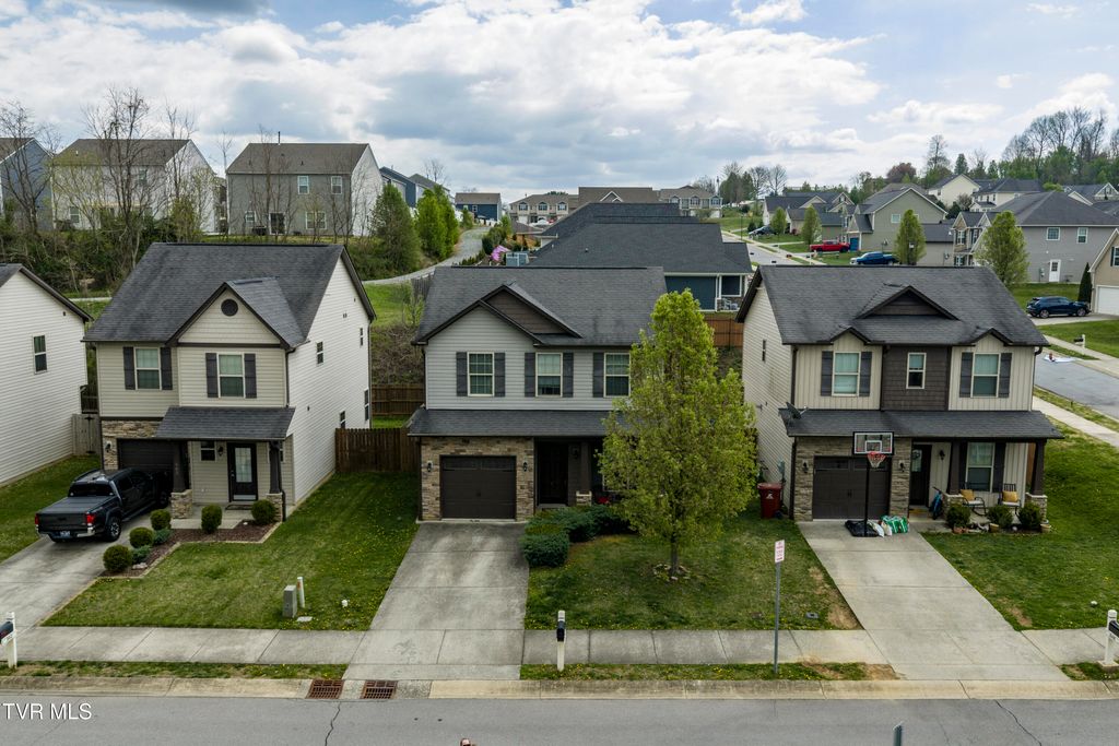 Photo of 656 Suffolk Road, Johnson City, TN 37615 (MLS # 9993338)