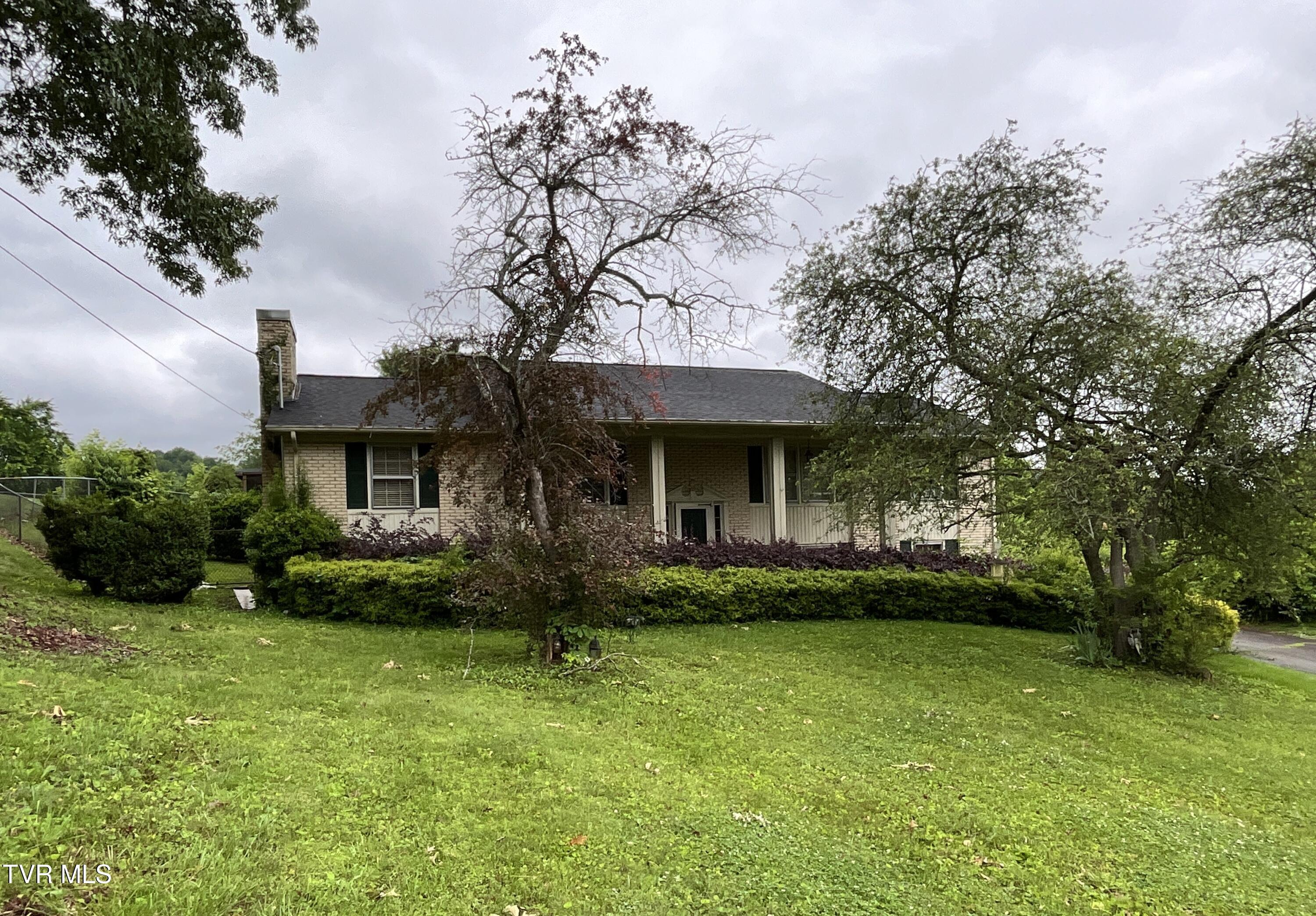 806 Sir Echo Drive, Kingsport, Tennessee image 1