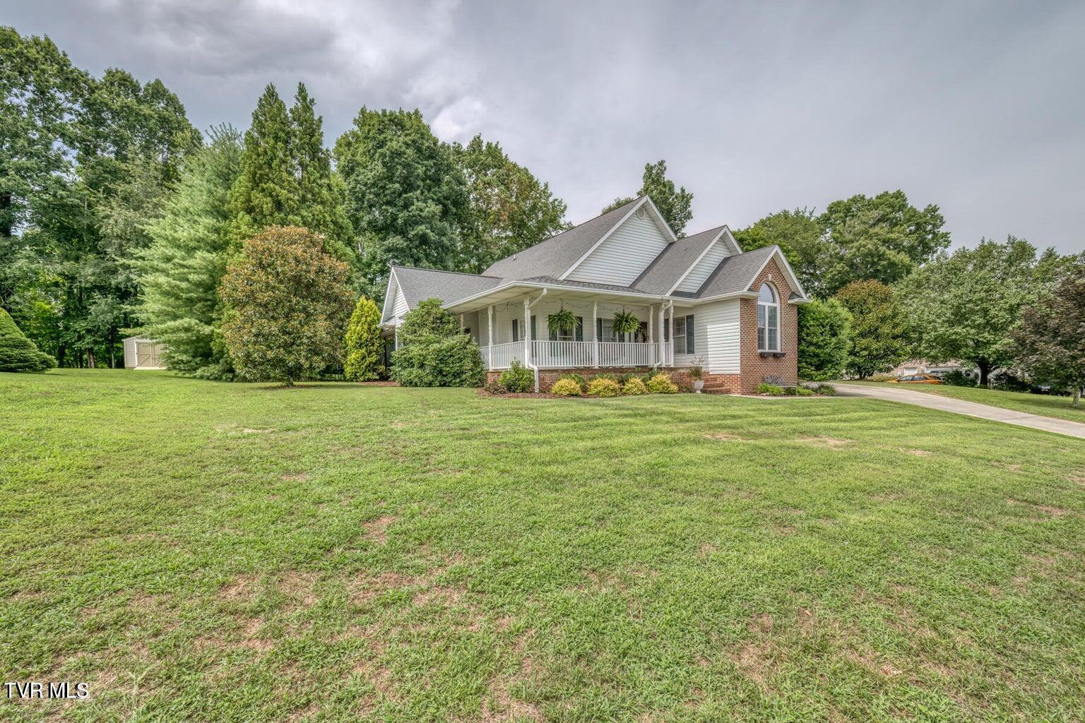 1828 Weaver Branch Road, Piney Flats, Tennessee image 2