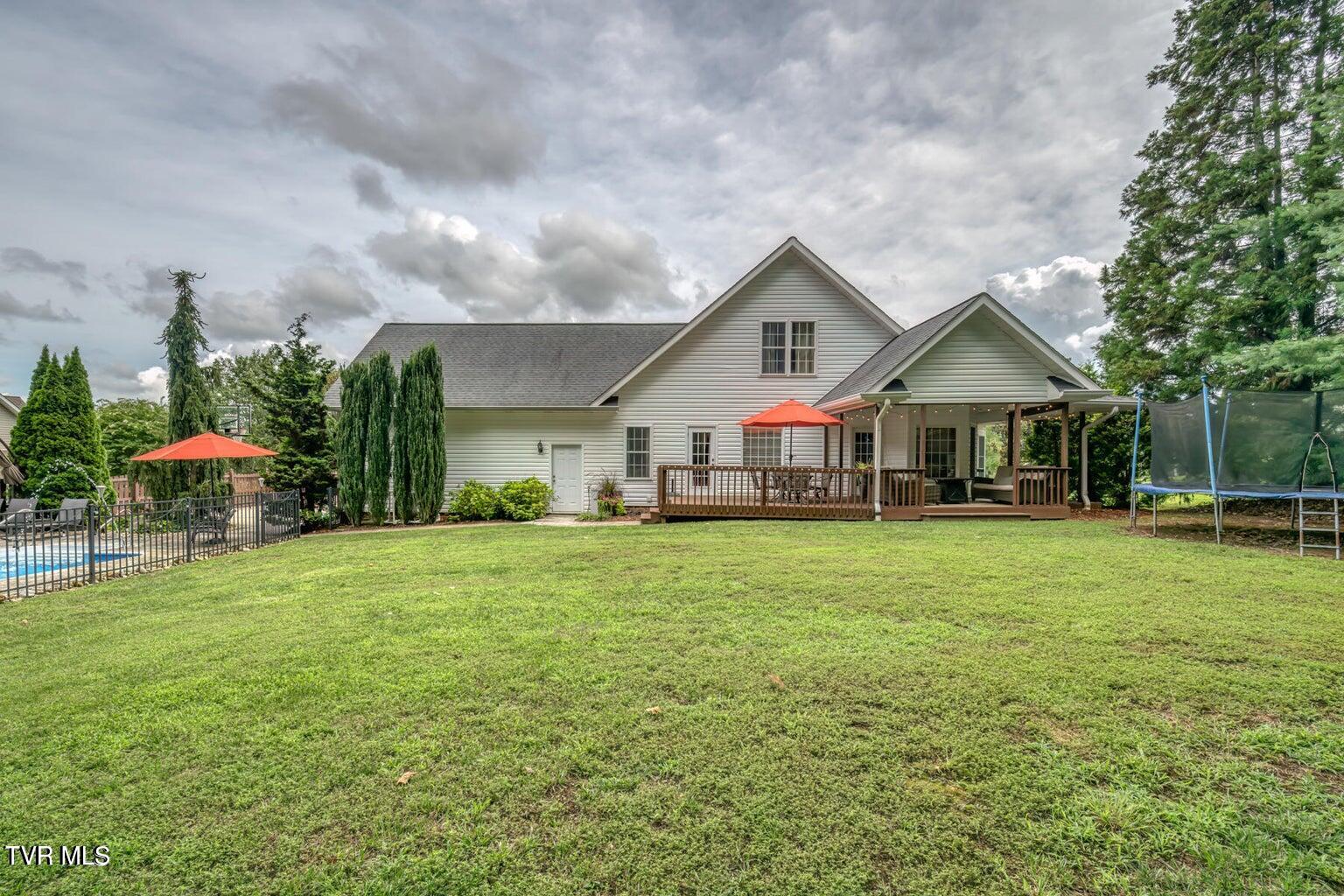 1828 Weaver Branch Road, Piney Flats, Tennessee image 5