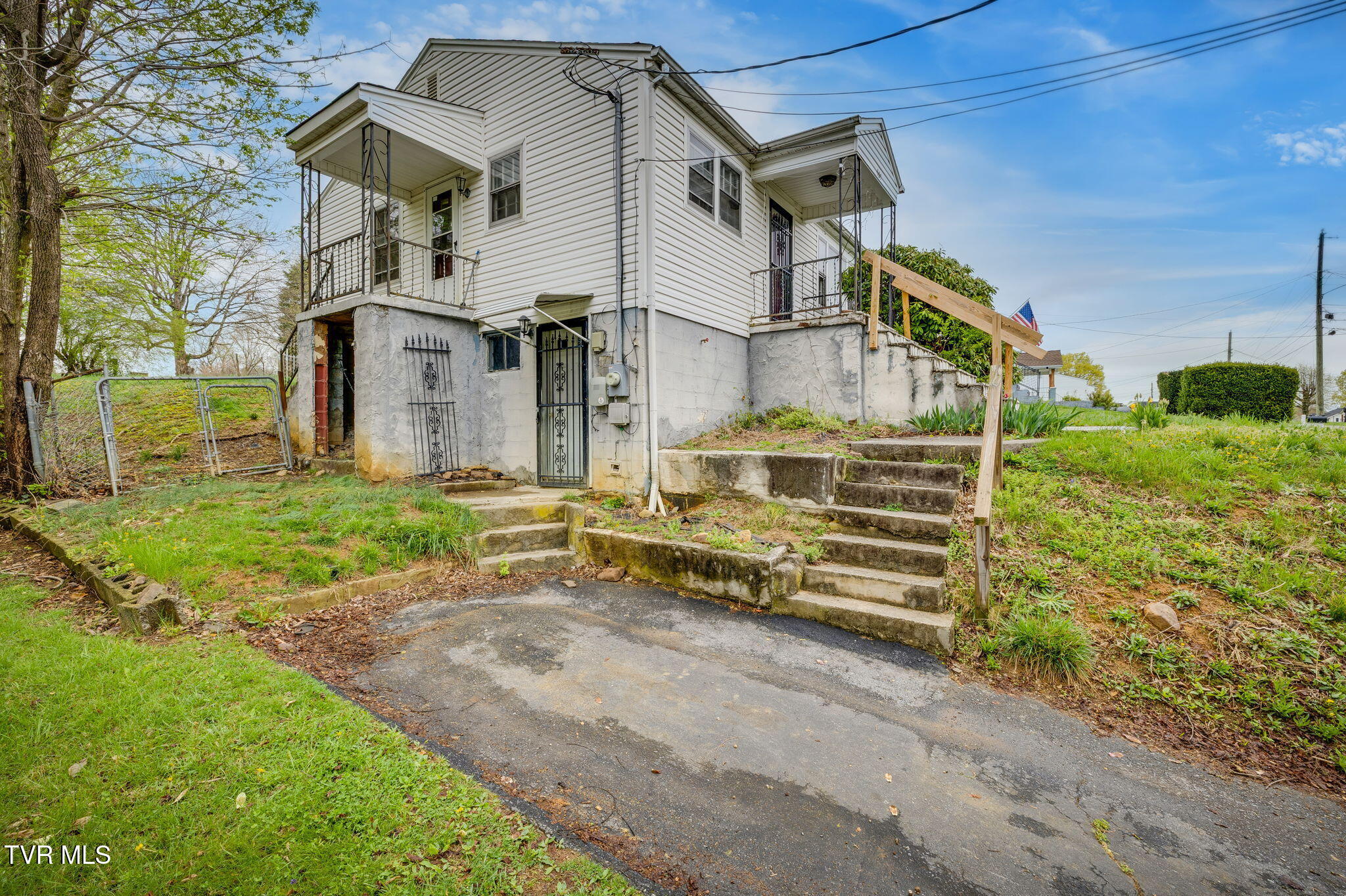 309 Magnolia Drive, Bristol, Virginia image 6