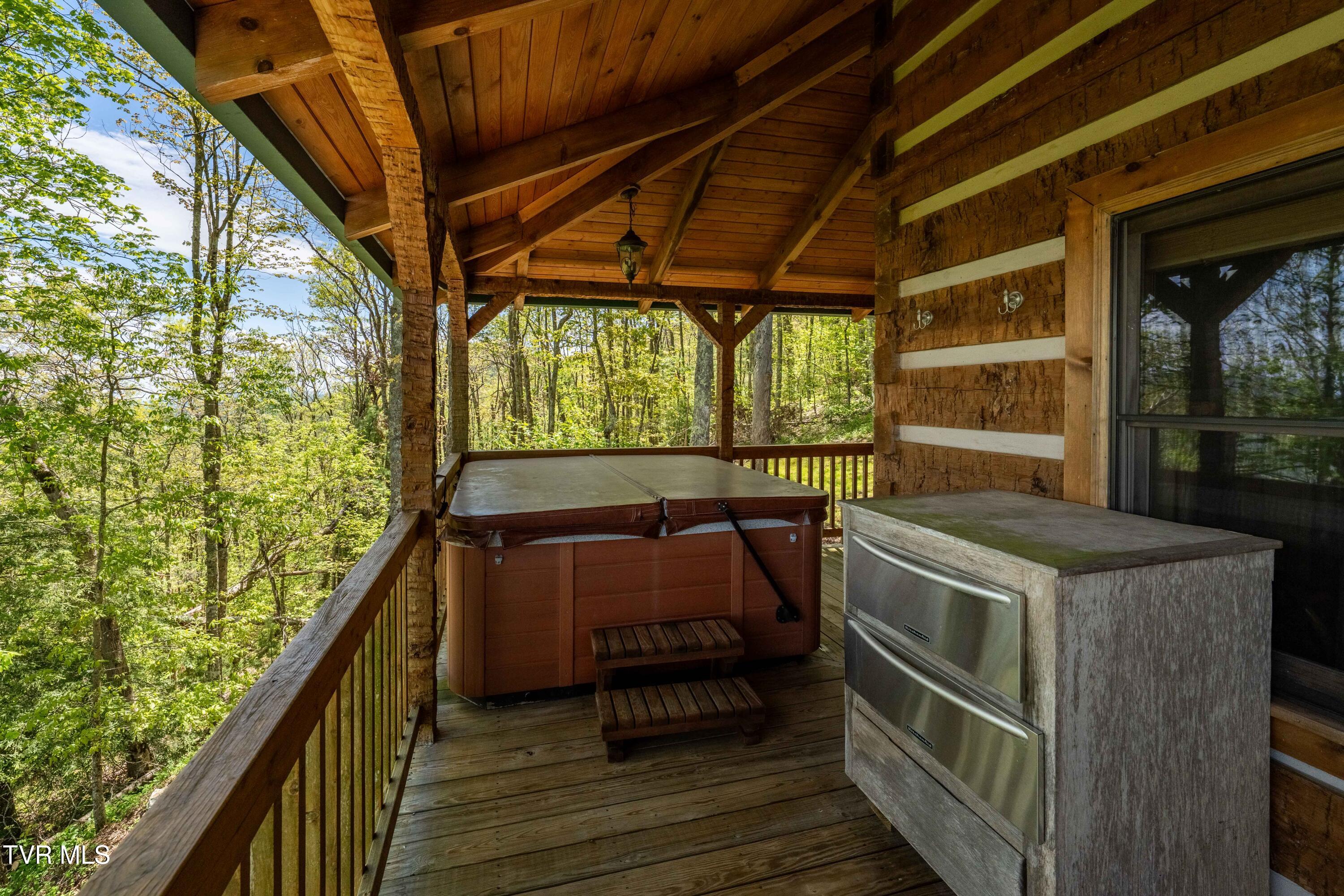 1527 Stone Mountain Road, Trade, Tennessee image 40