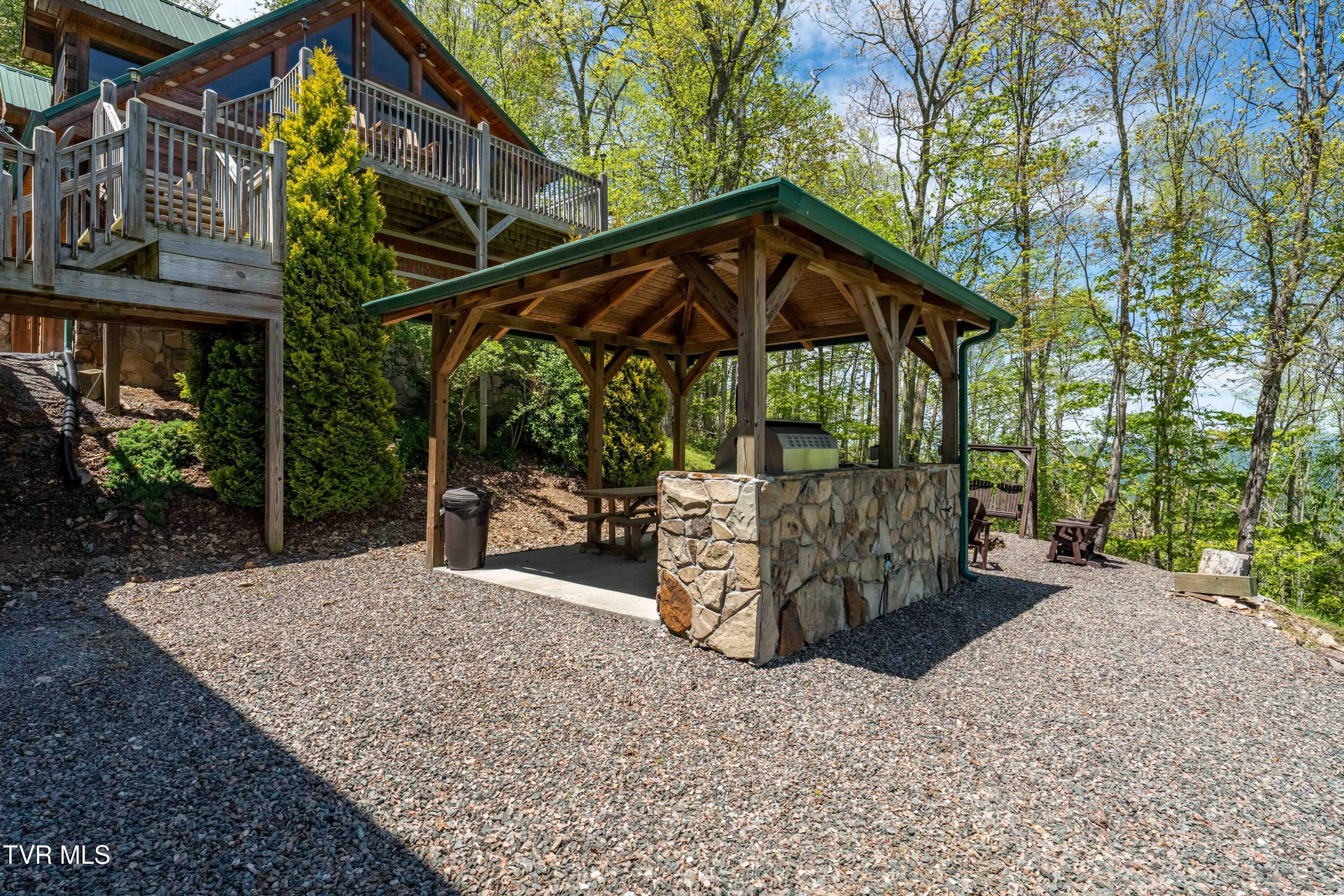 1527 Stone Mountain Road, Trade, Tennessee image 49