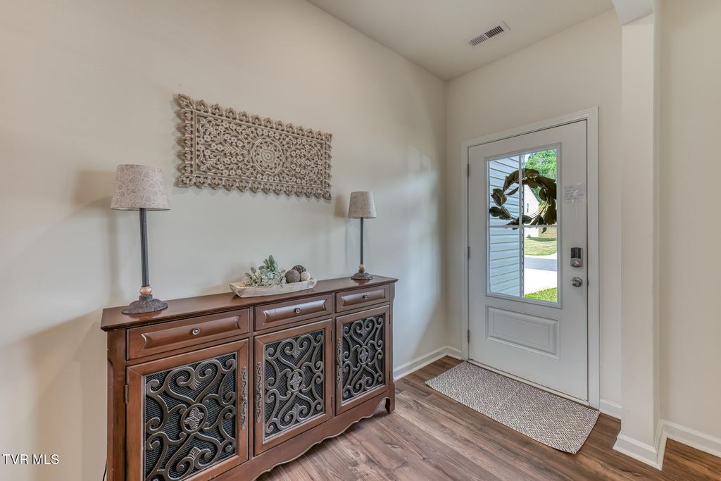 Photo of 5581 Wildlife Circle, Piney Flats, TN 37686 (MLS # 9995707)