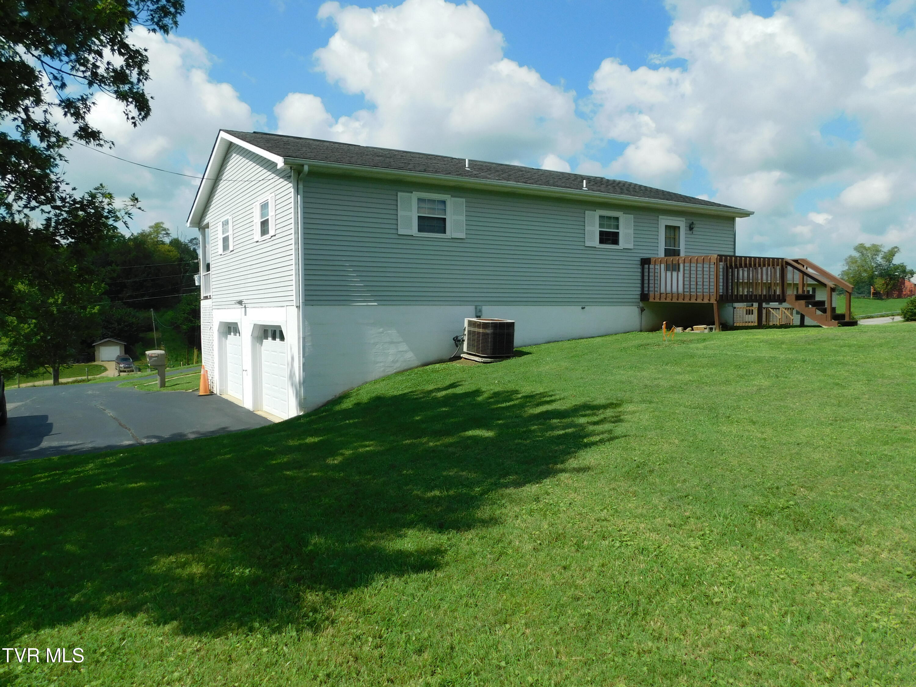 3053 Buckingham Road