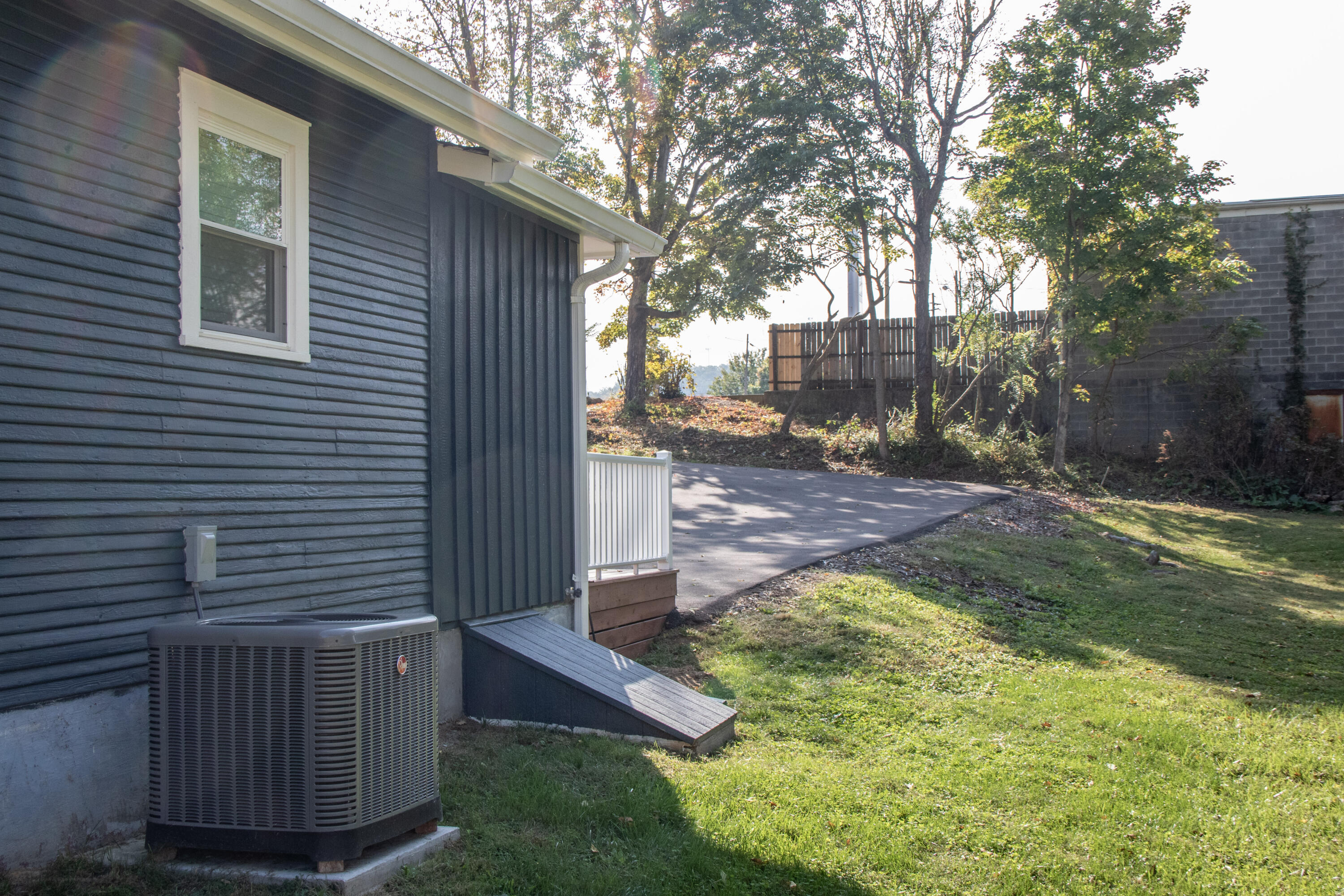 Bristol, Virginia 24201, United States, 2 Bedrooms Bedrooms, ,2 BathroomsBathrooms,Residential,Active,40747