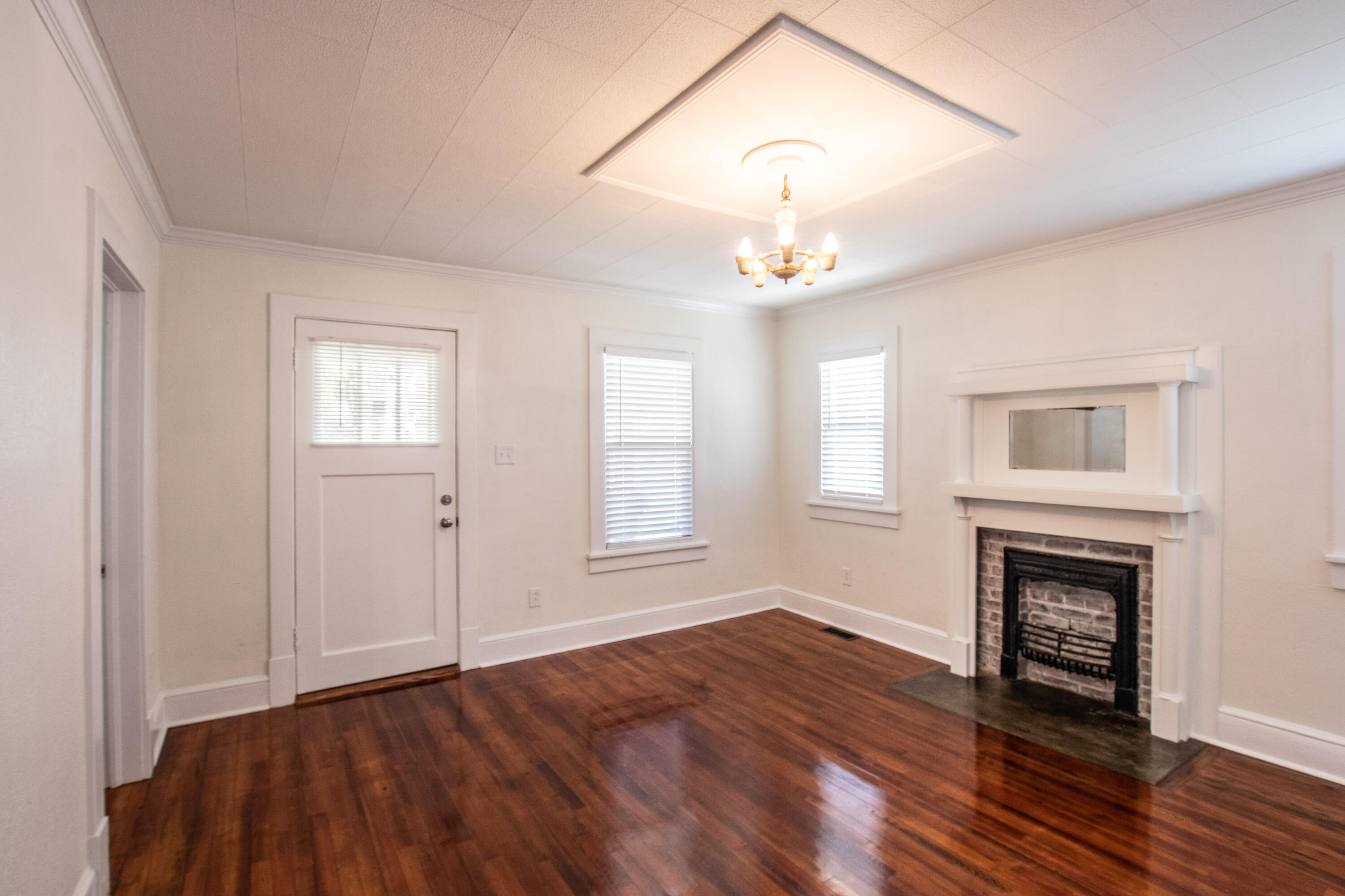 Bristol, Virginia 24201, United States, 2 Bedrooms Bedrooms, ,2 BathroomsBathrooms,Residential,Active,40747