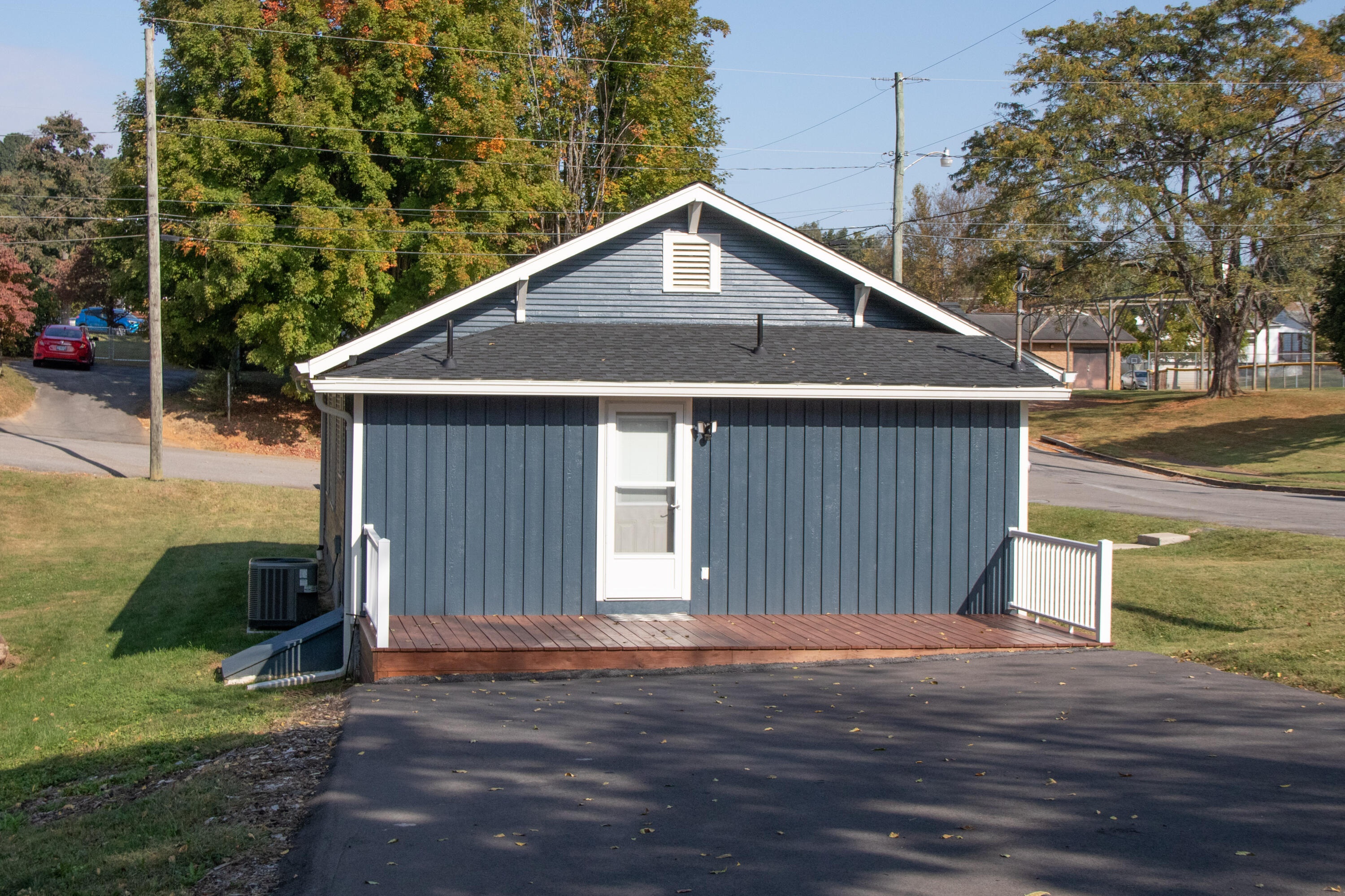 Bristol, Virginia 24201, United States, 2 Bedrooms Bedrooms, ,2 BathroomsBathrooms,Residential,Active,40747