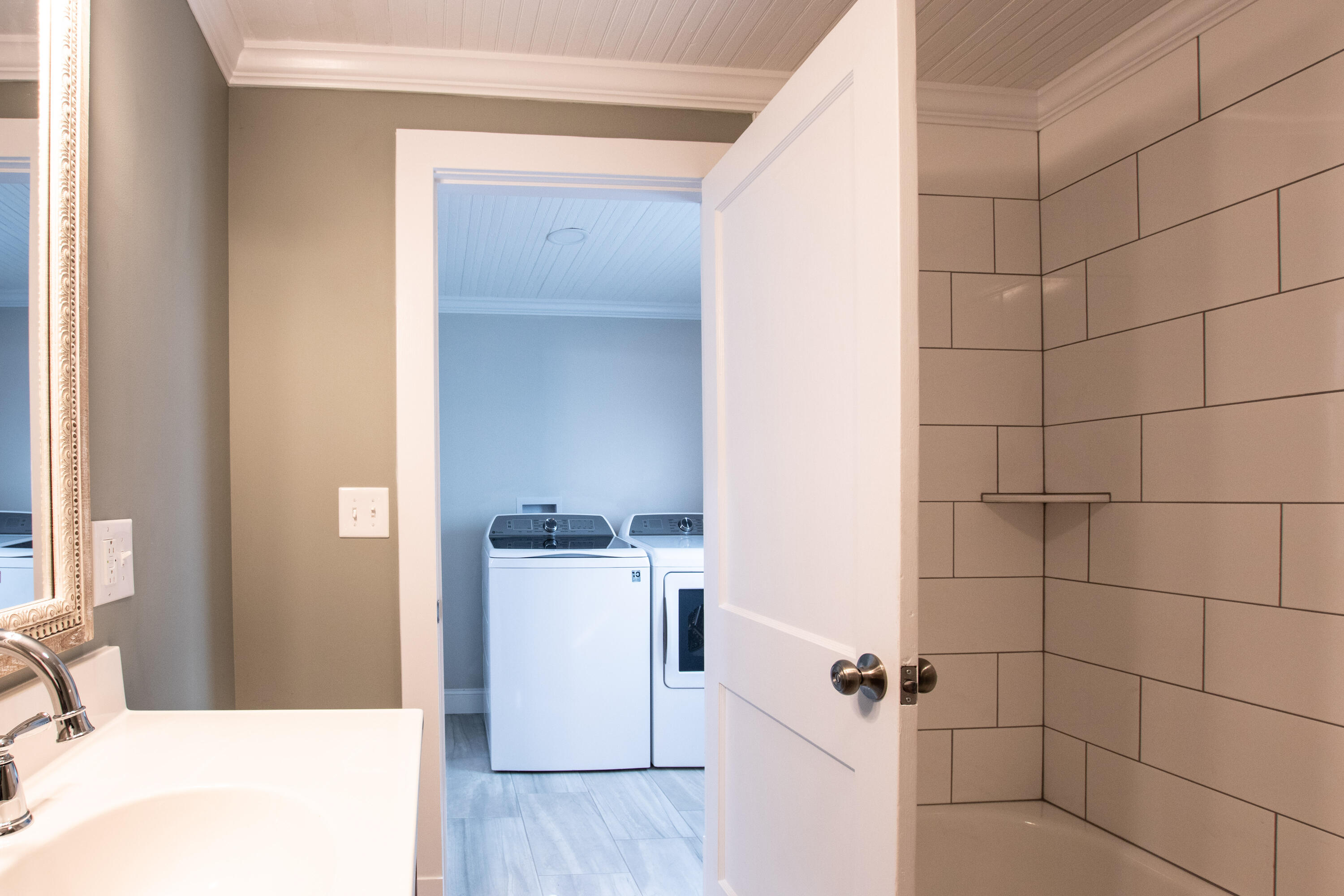 Bristol, Virginia 24201, United States, 2 Bedrooms Bedrooms, ,2 BathroomsBathrooms,Residential,Active,40747