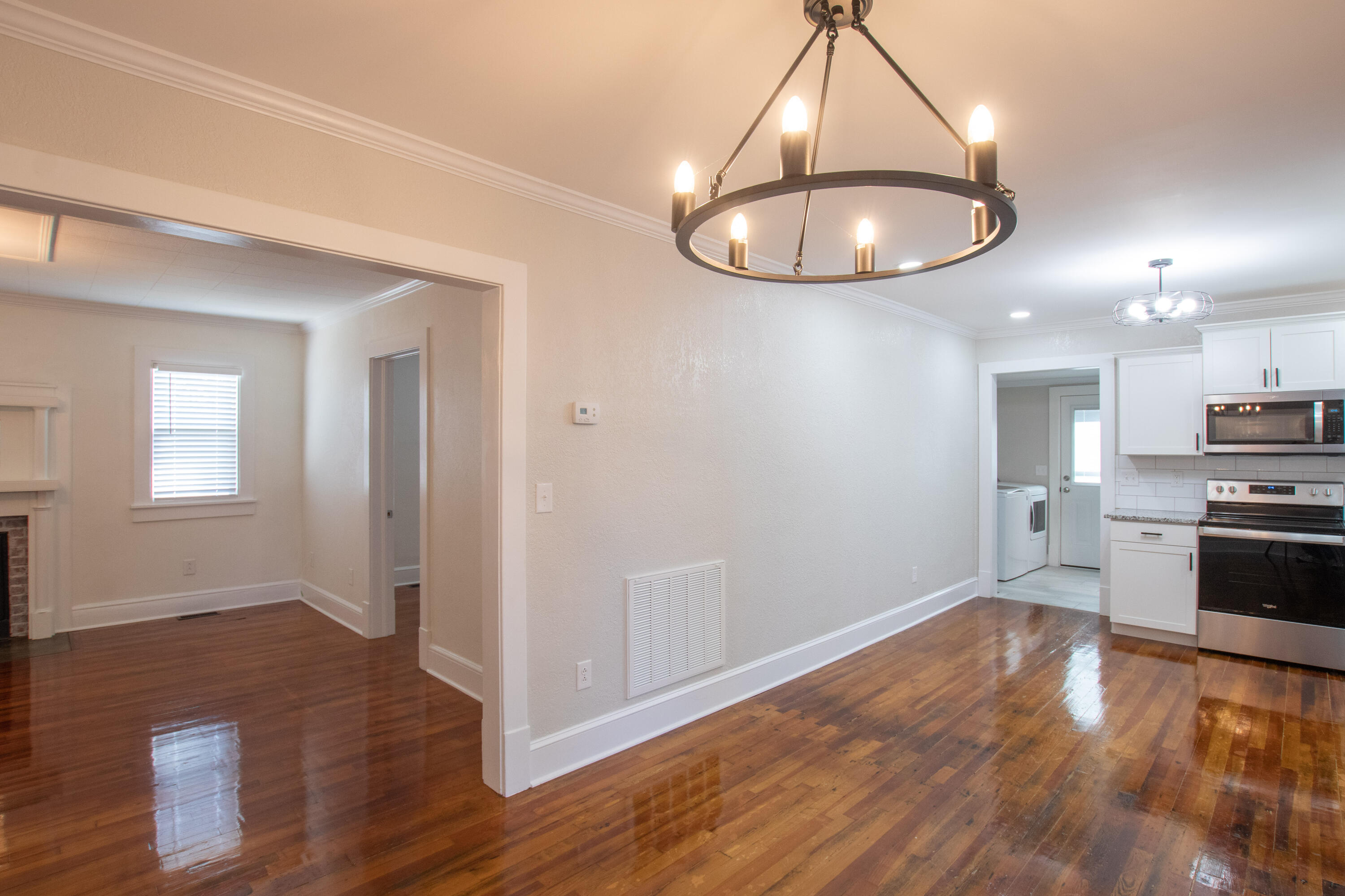 Bristol, Virginia 24201, United States, 2 Bedrooms Bedrooms, ,2 BathroomsBathrooms,Residential,Active,40747