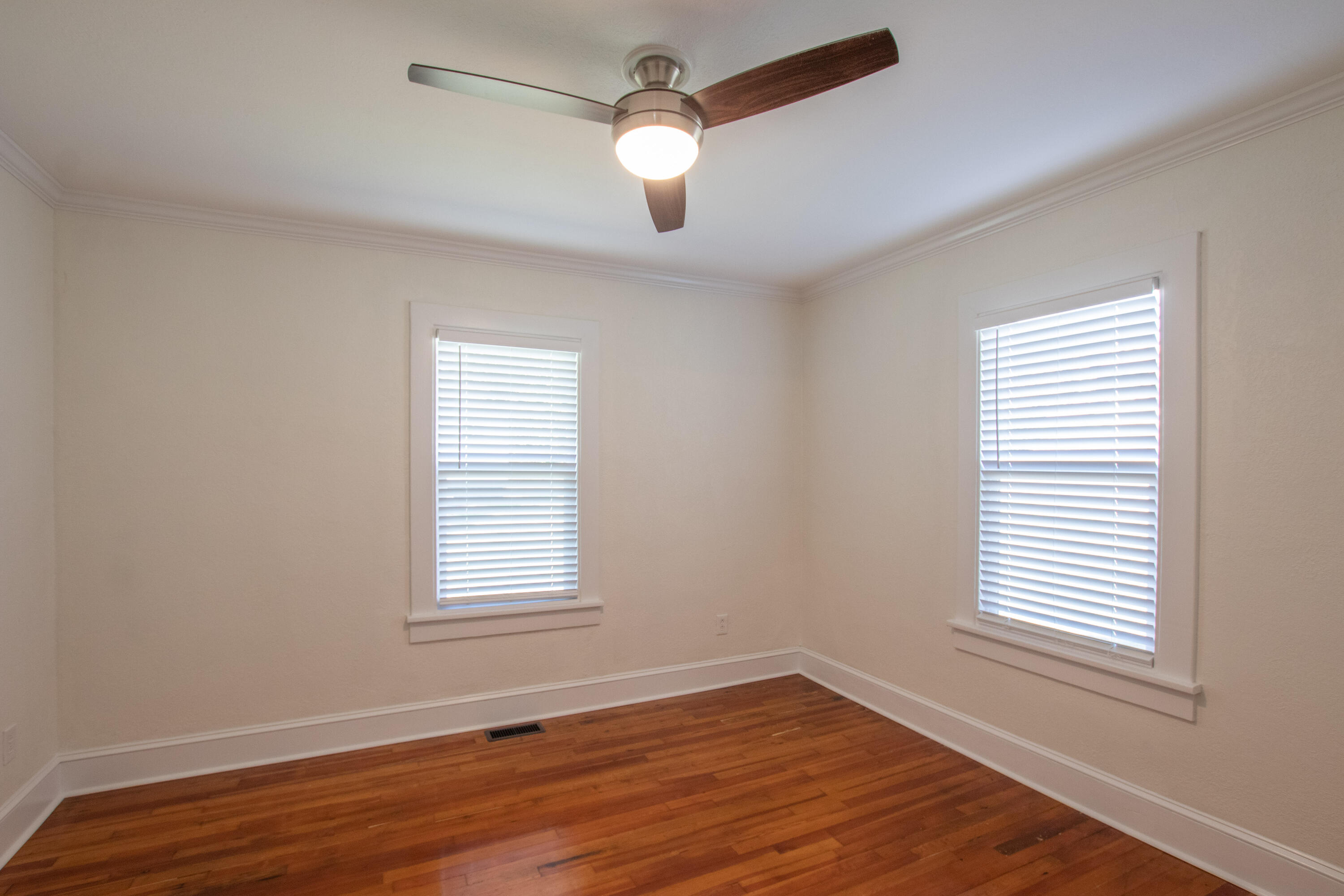 Bristol, Virginia 24201, United States, 2 Bedrooms Bedrooms, ,2 BathroomsBathrooms,Residential,Active,40747