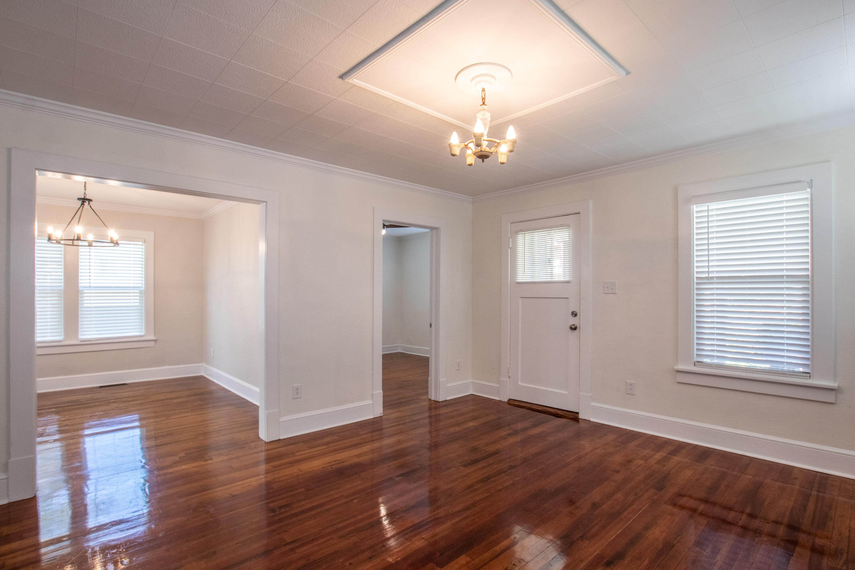 Bristol, Virginia 24201, United States, 2 Bedrooms Bedrooms, ,2 BathroomsBathrooms,Residential,Active,40747