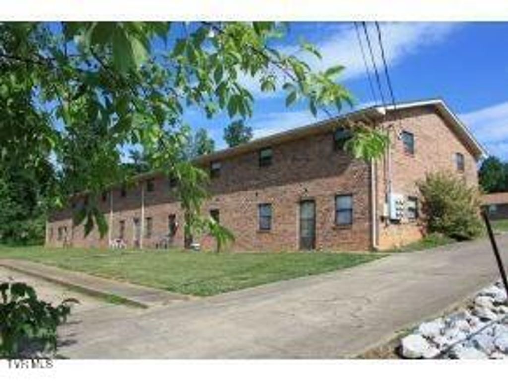 Photo of 1001 Kiser Boulevard #13, Greeneville, TN 37745 (MLS # 9989793)