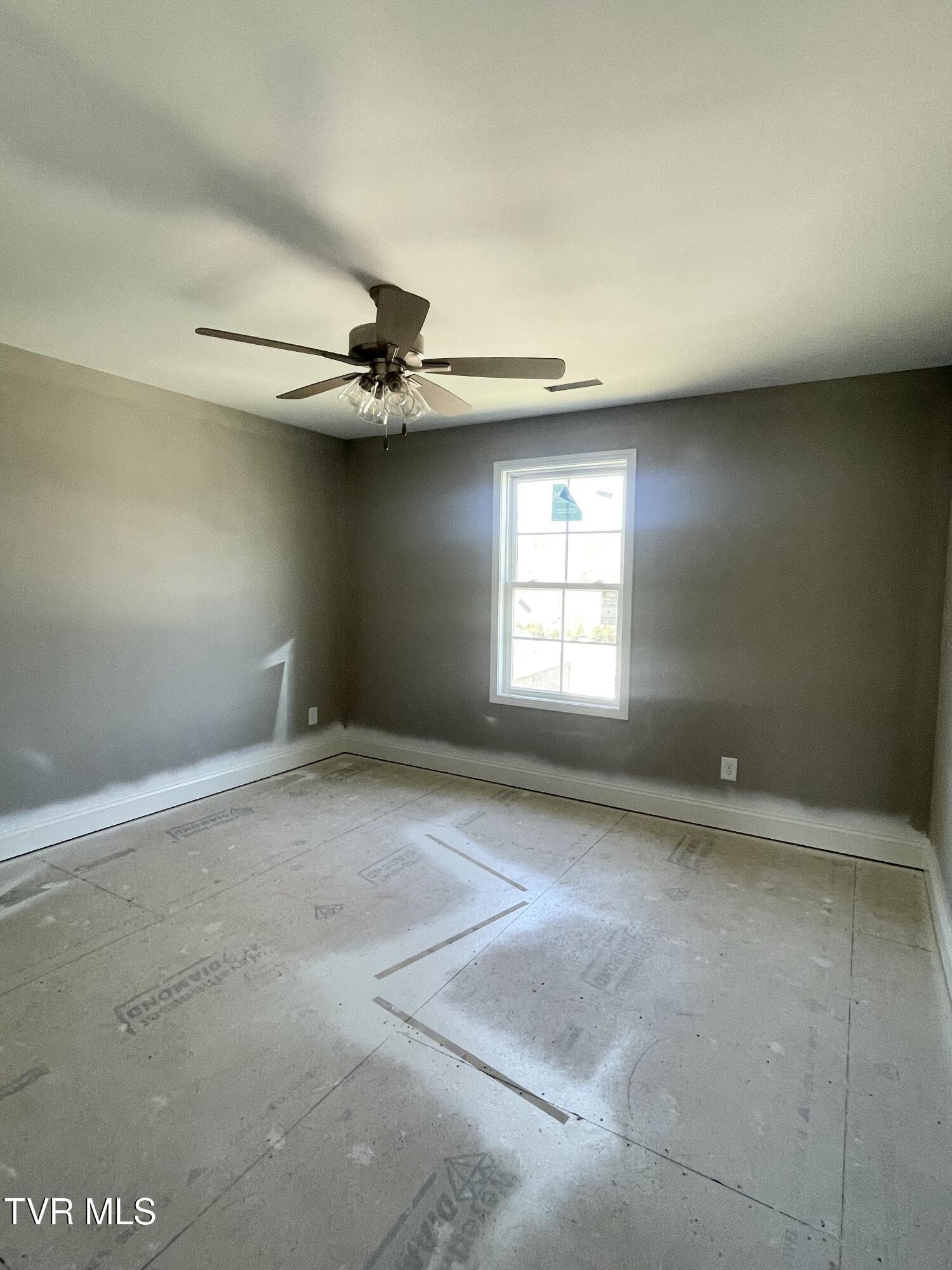 4076 Maize Place, Piney Flats, Tennessee image 15