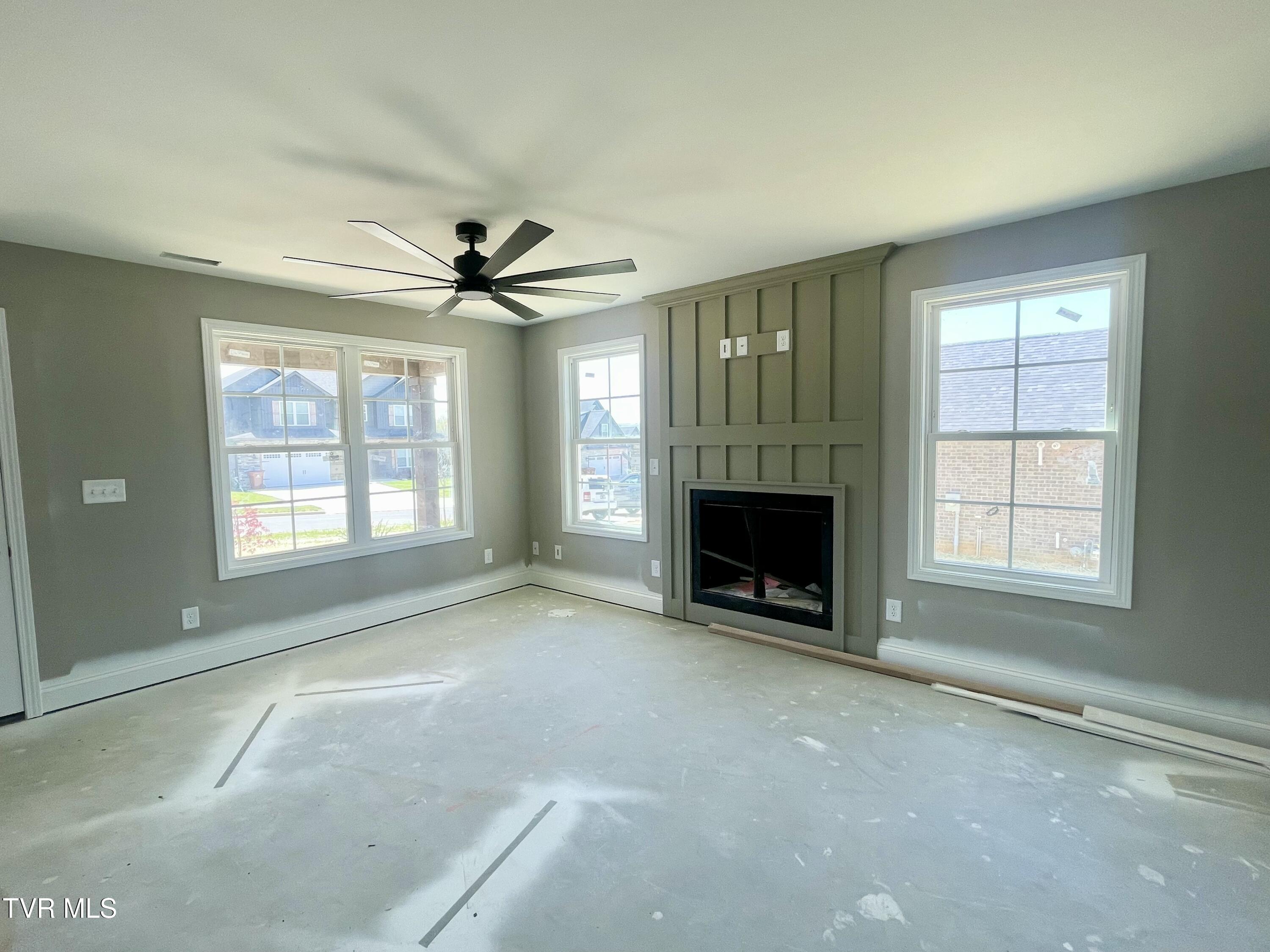 4076 Maize Place, Piney Flats, Tennessee image 3