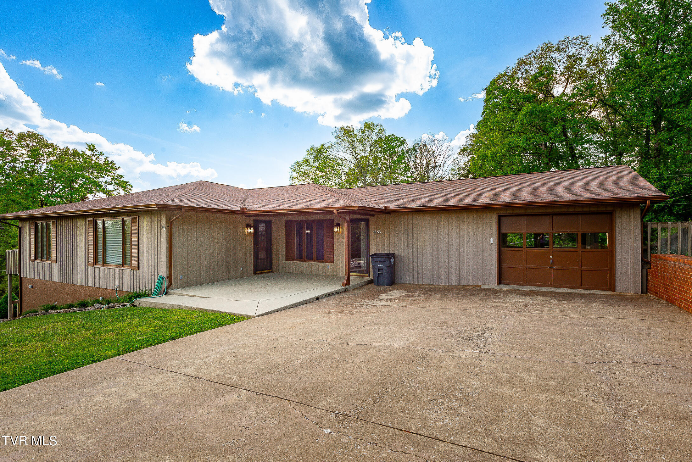 1853 Midview Street, Kingsport, Tennessee image 3