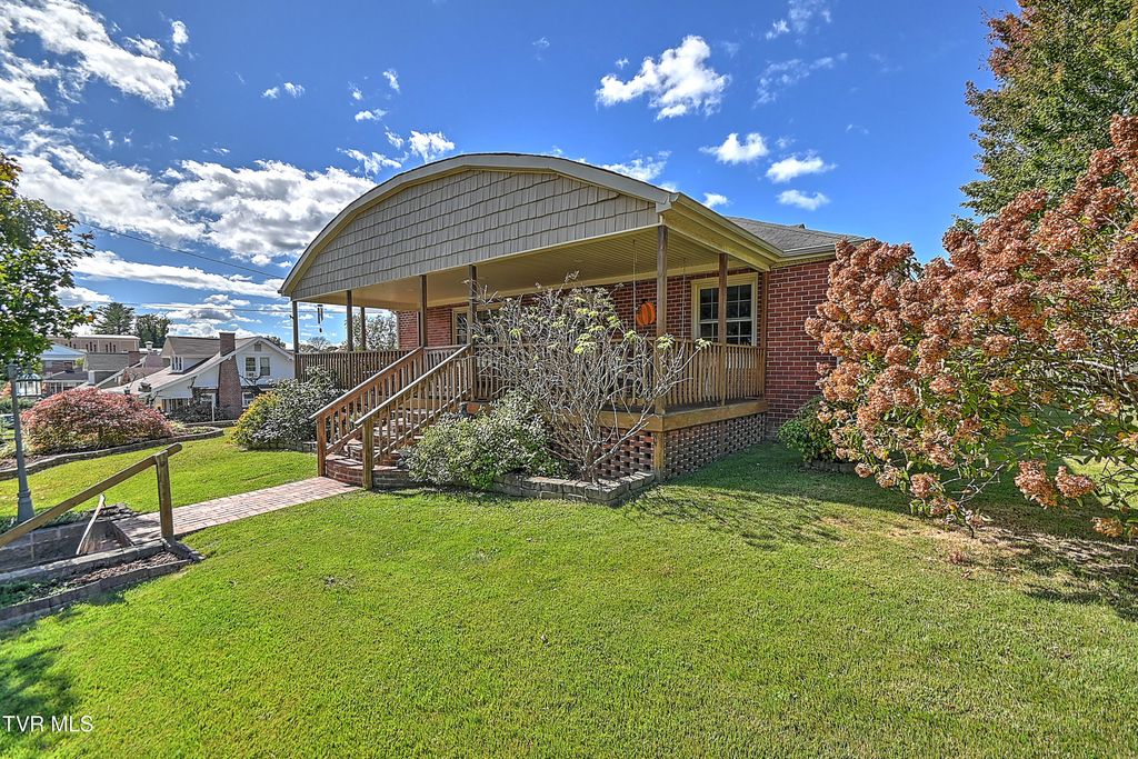 Photo of 700 Park Street, Bristol, VA 24201 (MLS # 9987038)