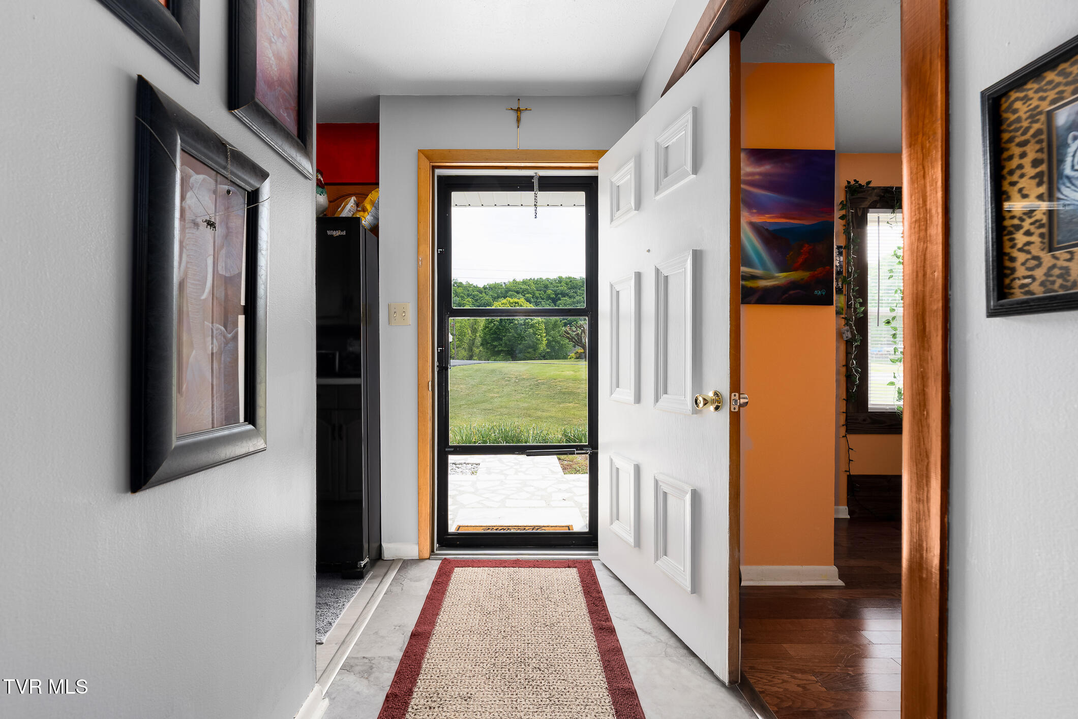 253 Fairford Lane