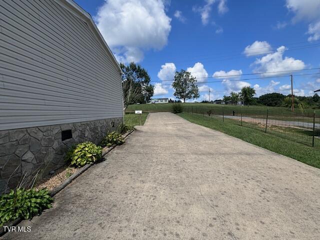 1122 Anderson Loop, Greeneville, Tennessee image 5