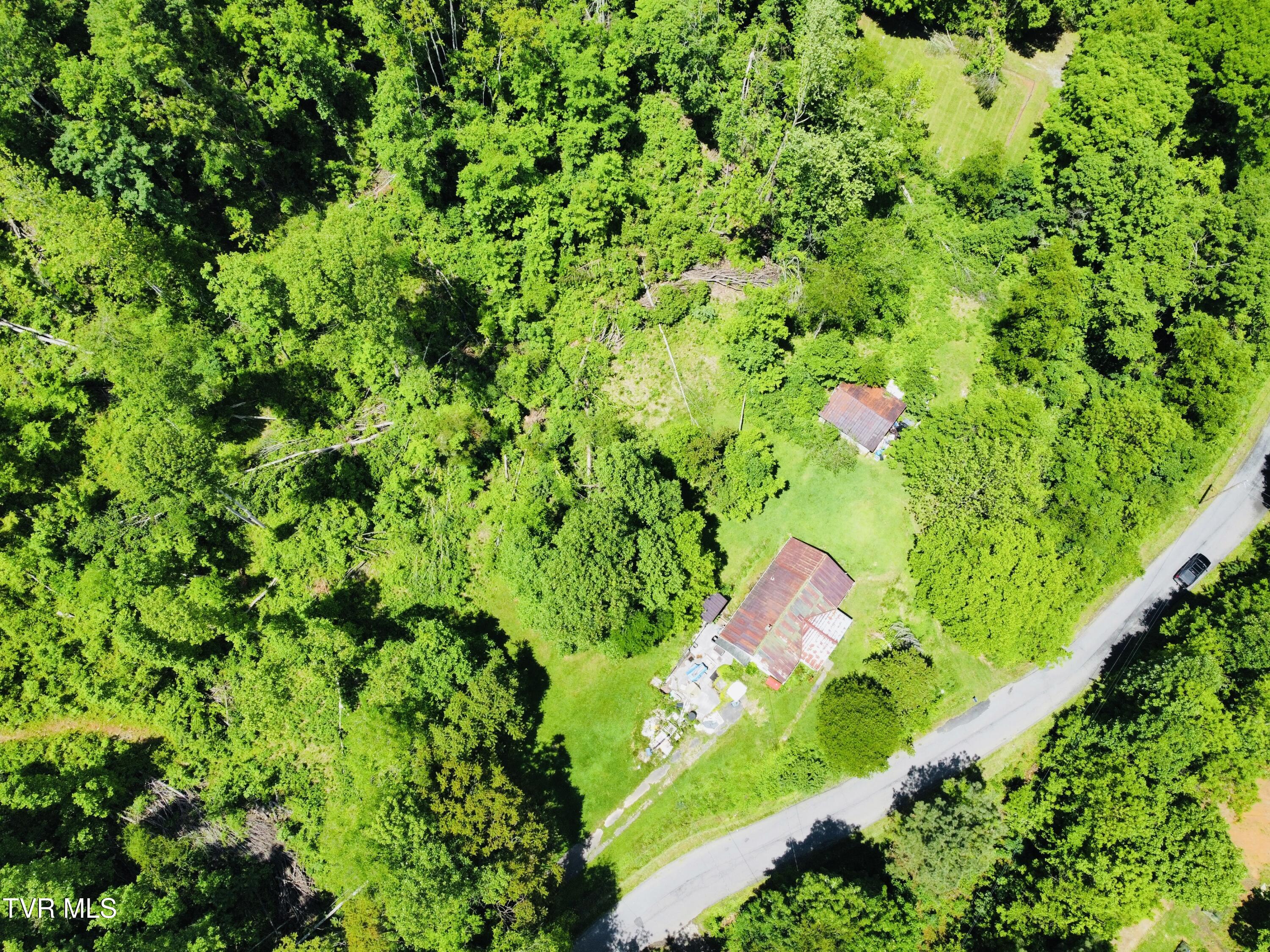 286 Jenkins Hollow Rd Road, Elizabethton, Tennessee image 3
