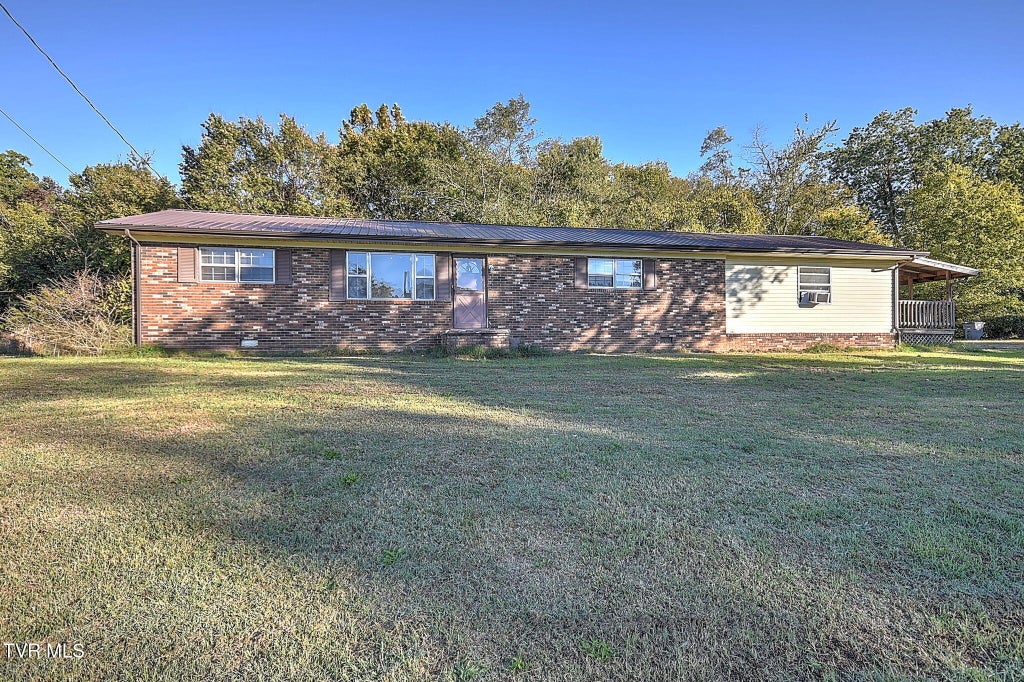 Photo of 2040 Roe Junction Road, Morristown, TN 37813 (MLS # 10002577)