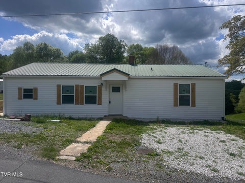 Homes For Sale - 230 Hamilton Road<br/> Elizabethton, TN 37643