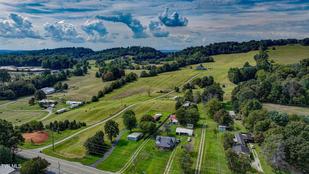 Photo of 2188 Highway 75, Blountville, TN 37617 (MLS # 9988129)