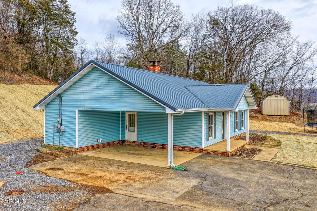 Photo of 5640 Highway 11w Hwy, Rogersville, TN 37857 (MLS # 9990725)