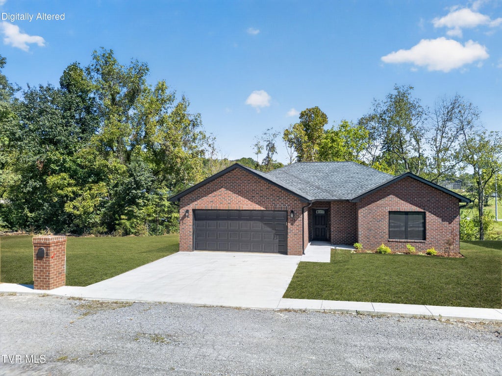 Photo of 142 Patriot Crossing, Greeneville, TN 37745 (MLS # 10001447)