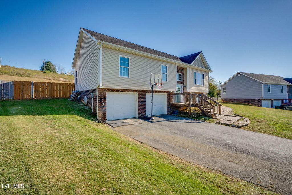 Photo of 158 Slate Hill Road, Telford, TN 37690 (MLS # 9987031)