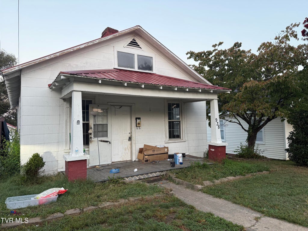 Photo of 938 Fairview Avenue, Kingsport, TN 37660 (MLS # 10000265)