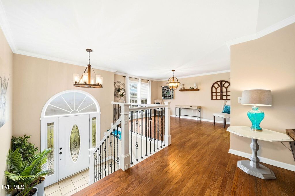 Photo of 191 Royal Oaks Drive, Jonesborough, TN 37659 (MLS # 9989435)