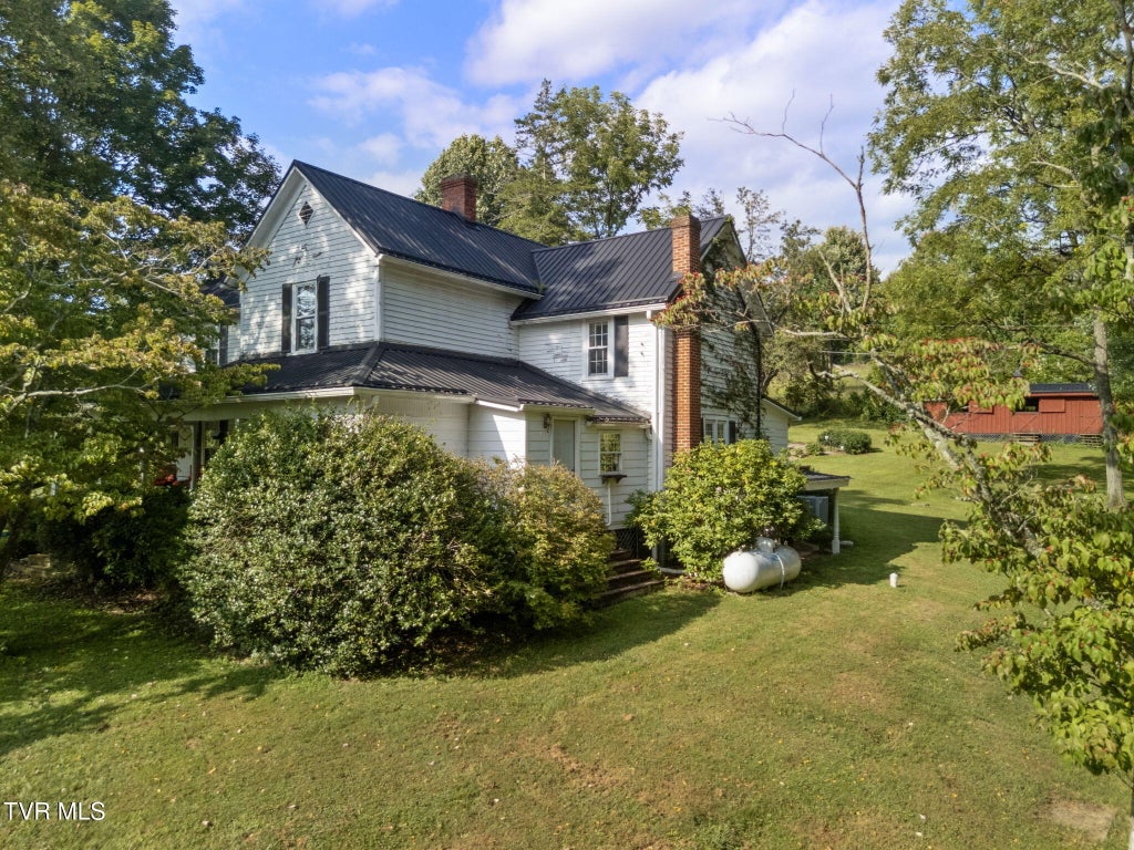 Photo of 20212 Randolph DR, Abingdon, VA 24211 (MLS # 10001080)