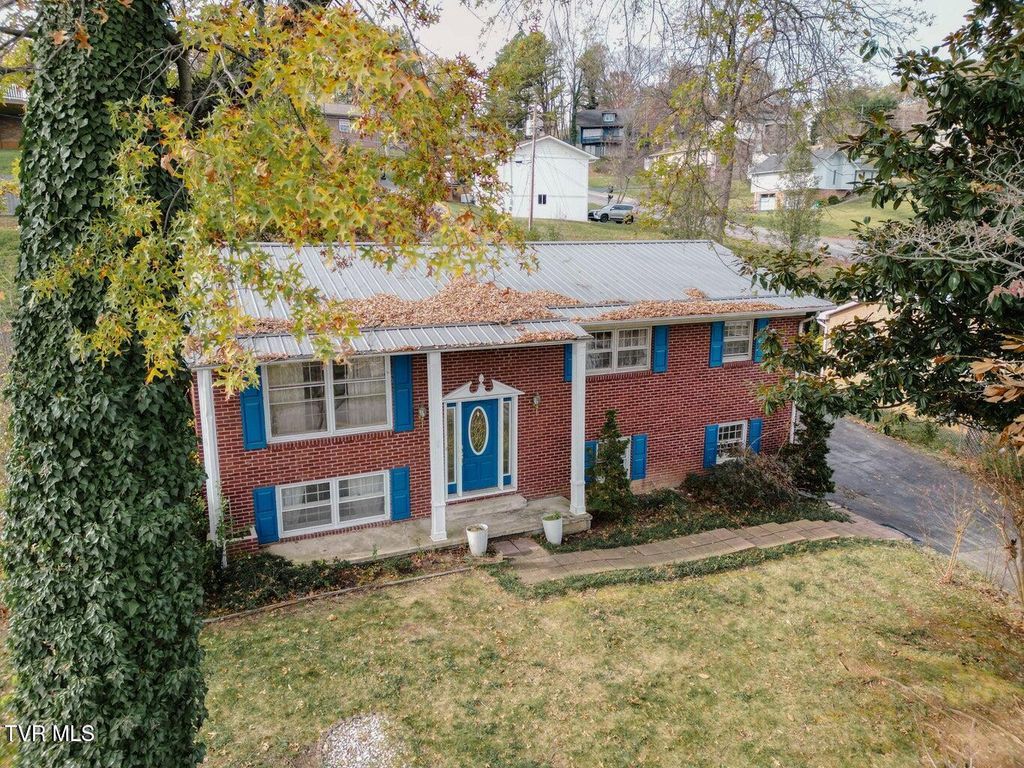 Photo of 952 Afton Street, Kingsport, TN 37660 (MLS # 9992367)